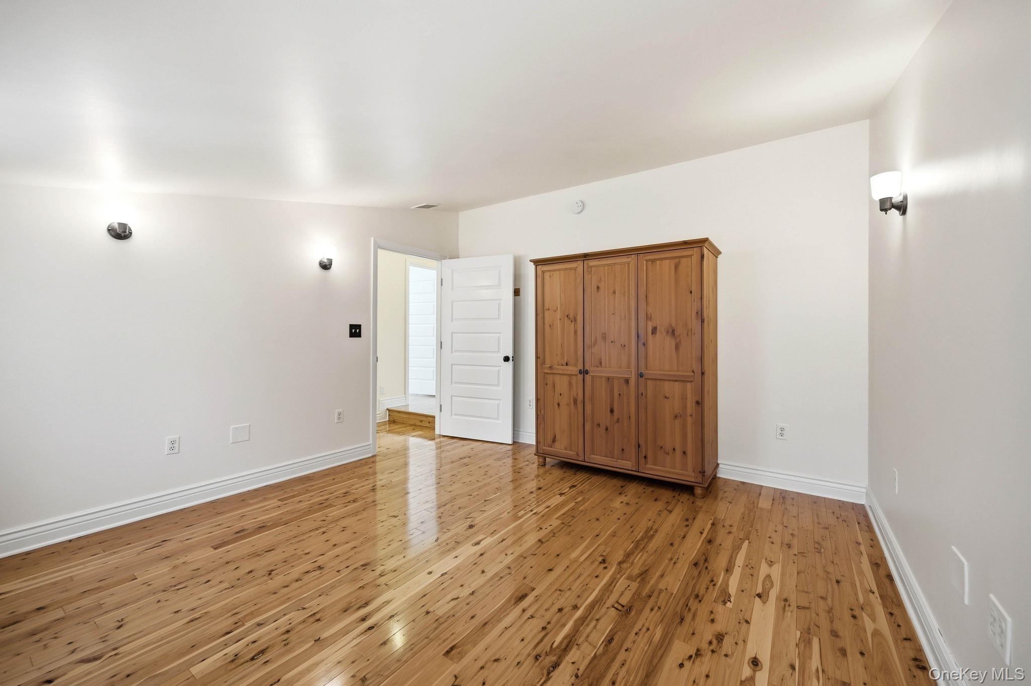 740 Western Highway N – For Rent photo 32