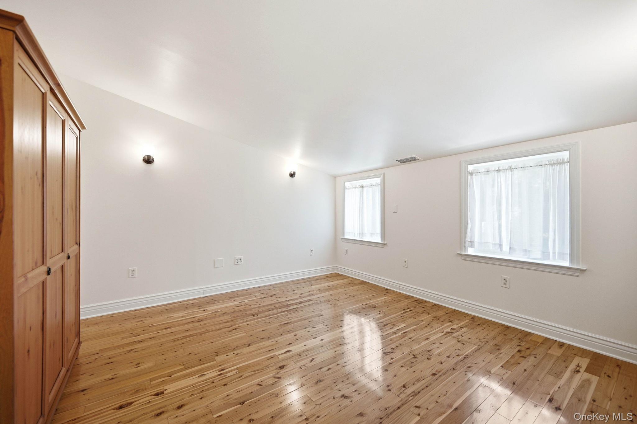 740 Western Highway N – For Rent photo 35