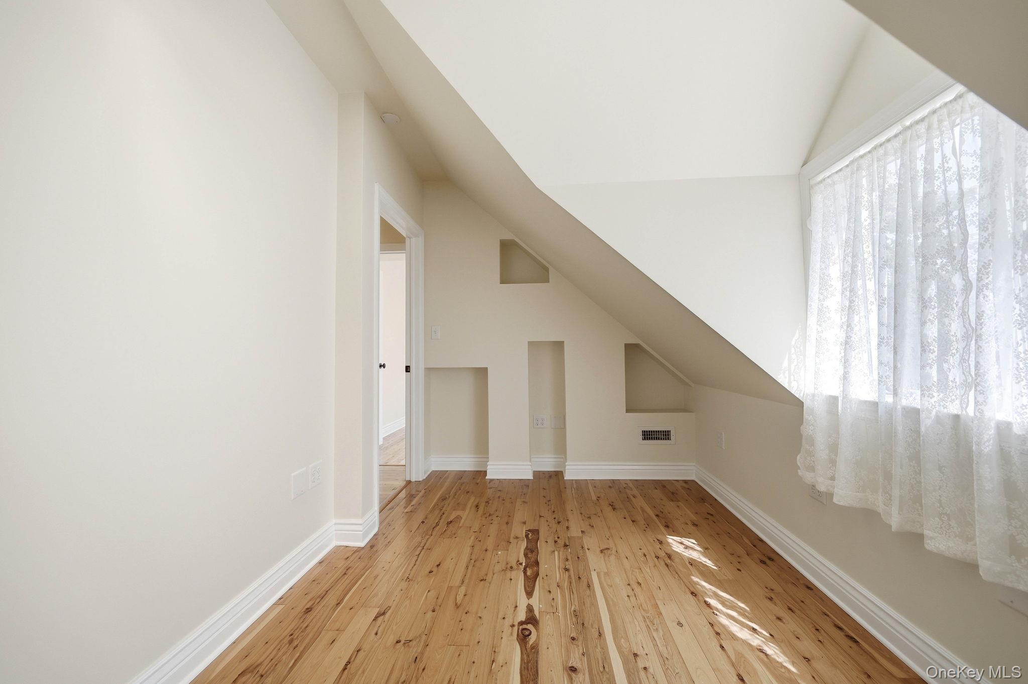 740 Western Highway N – For Rent photo 28