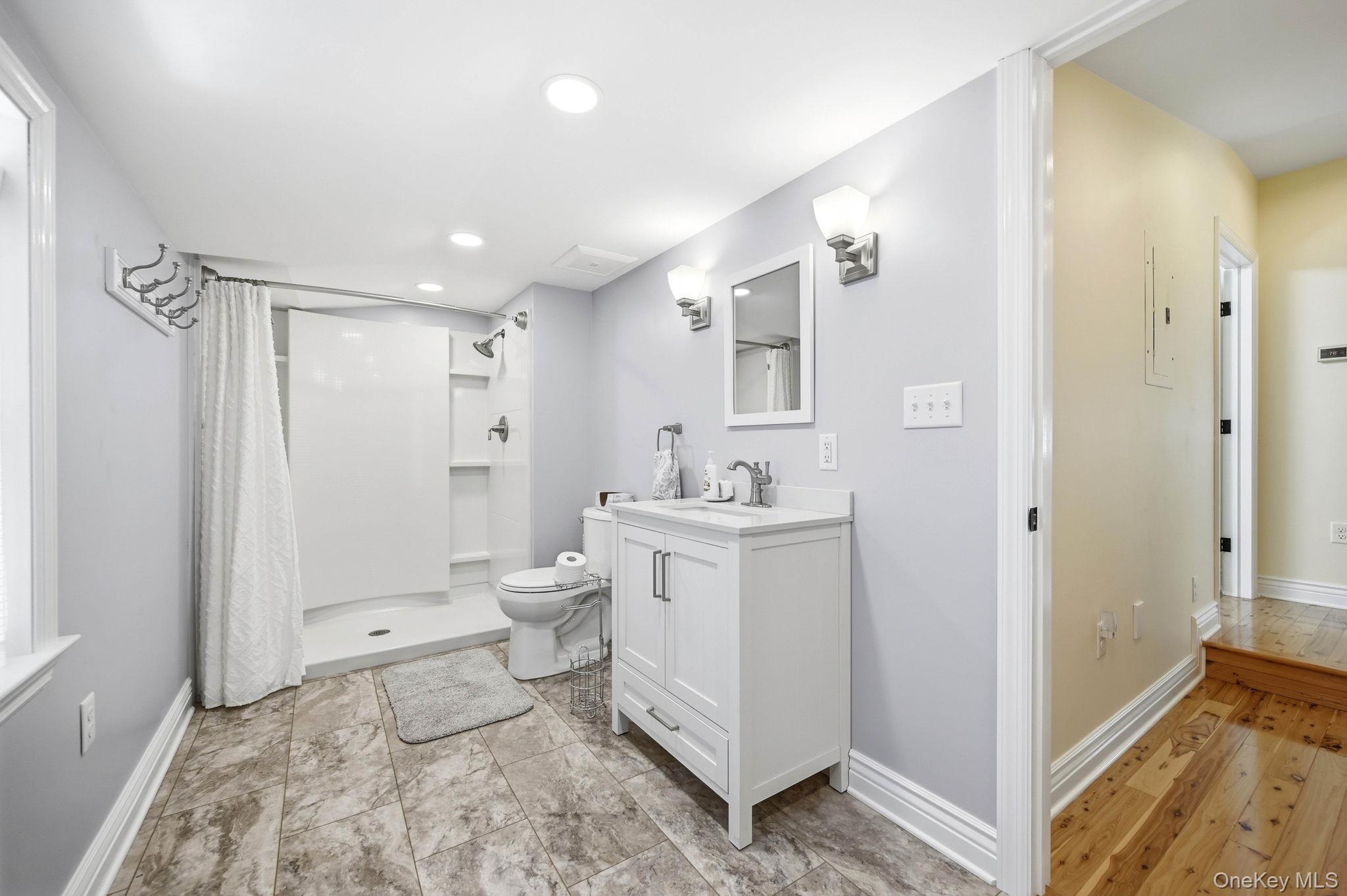 740 Western Highway N – For Rent photo 37