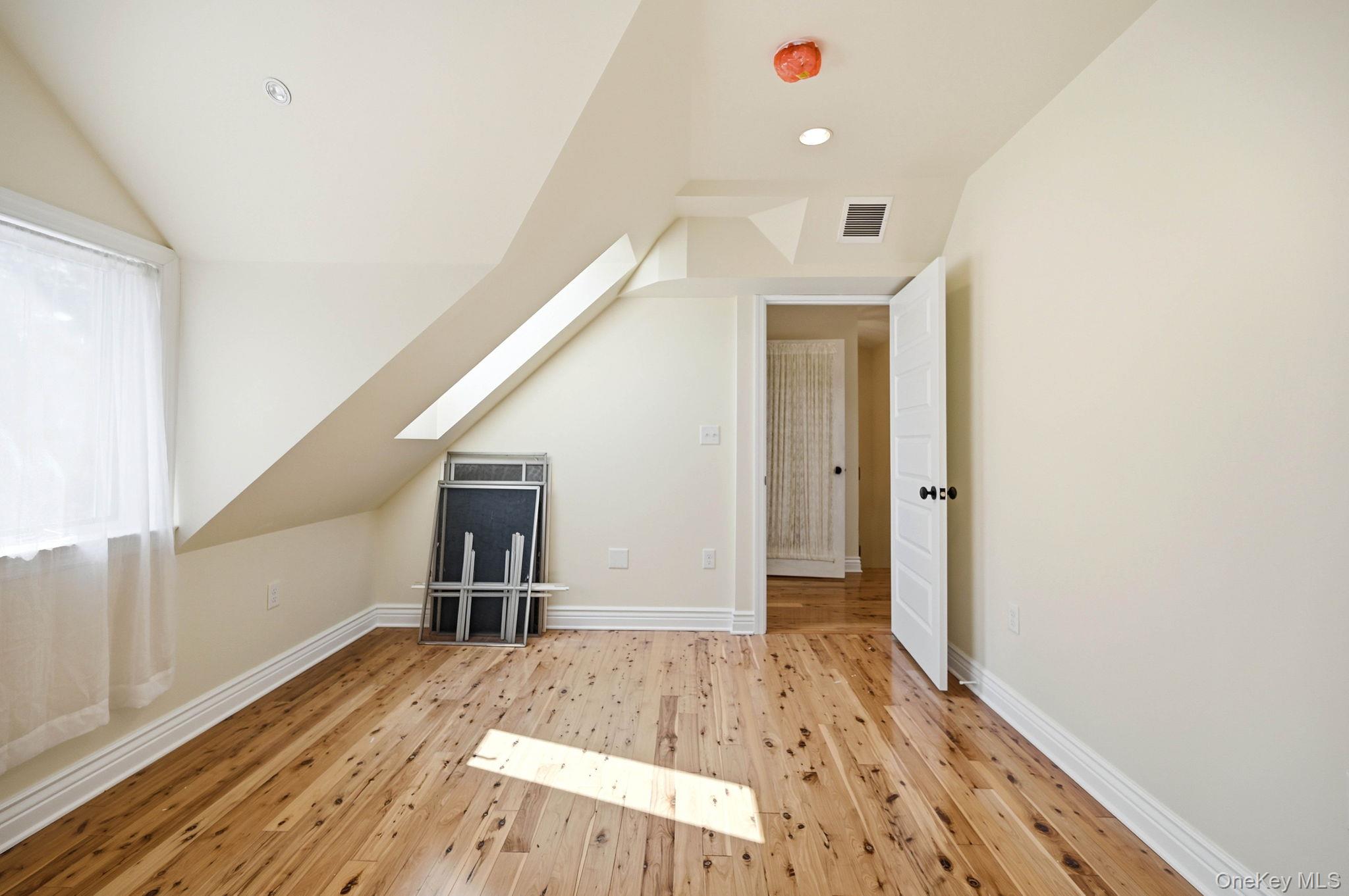 740 Western Highway N – For Rent photo 30