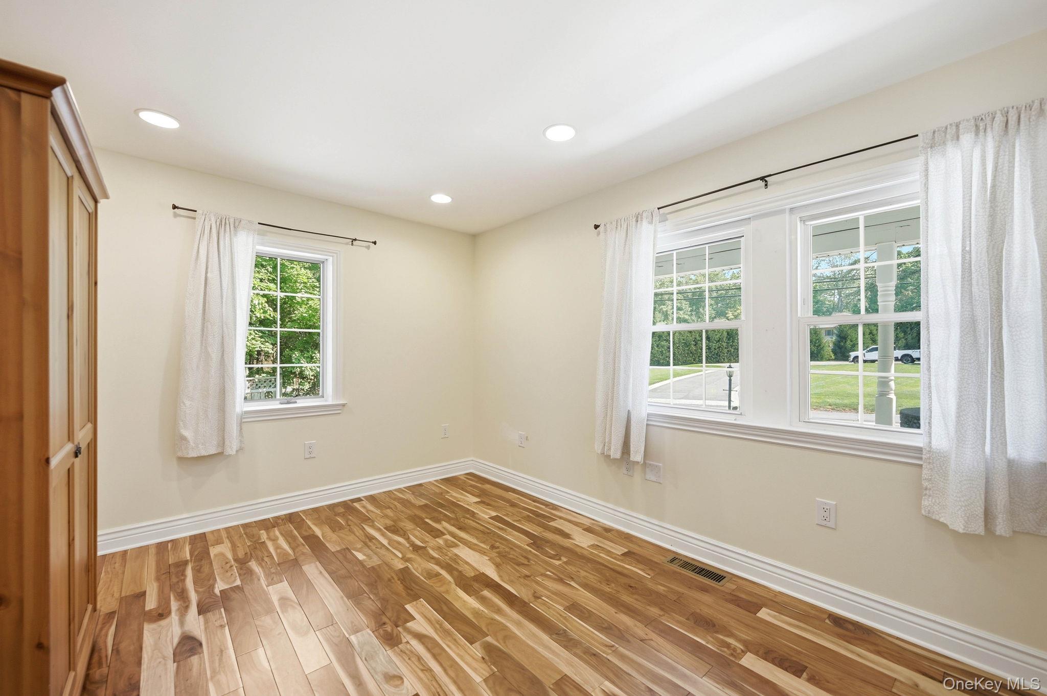 740 Western Highway N – For Rent photo 25