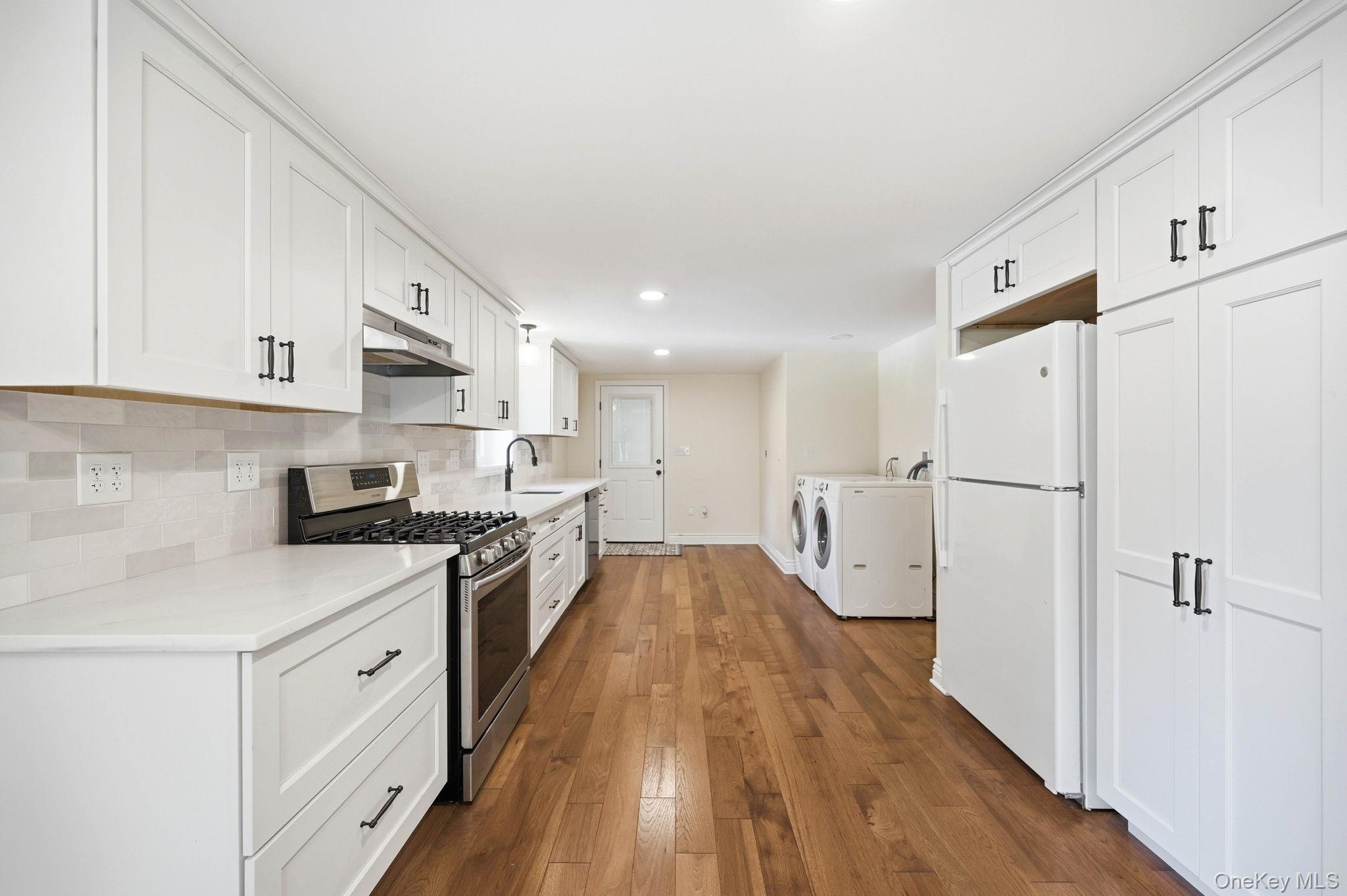 740 Western Highway N – For Rent photo 17
