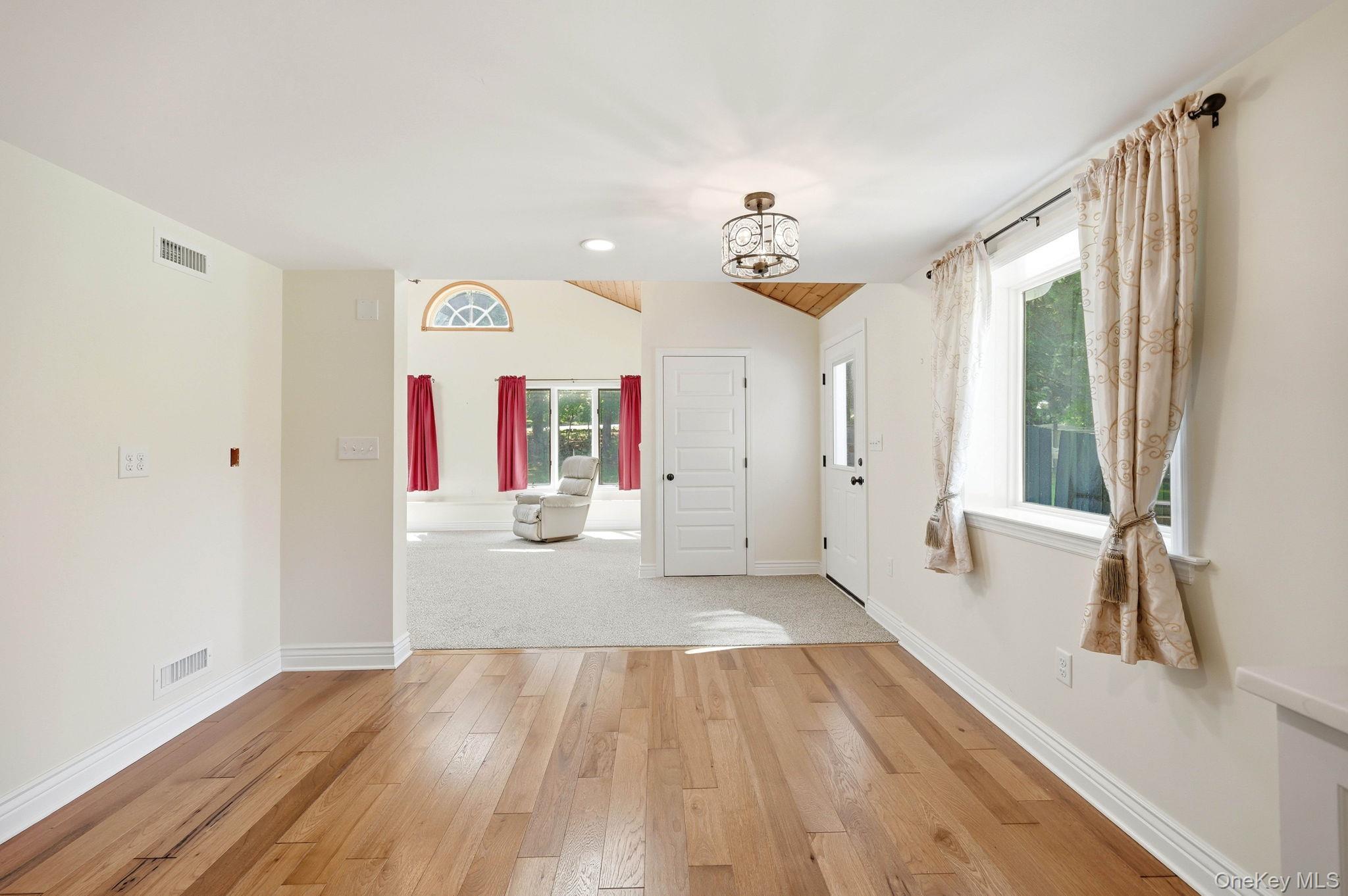 740 Western Highway N – For Rent photo 18