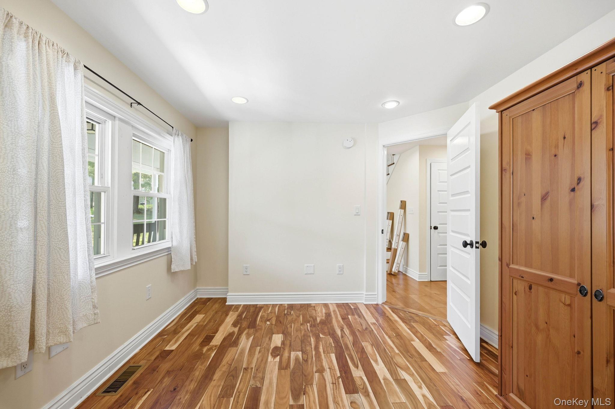 740 Western Highway N – For Rent photo 23