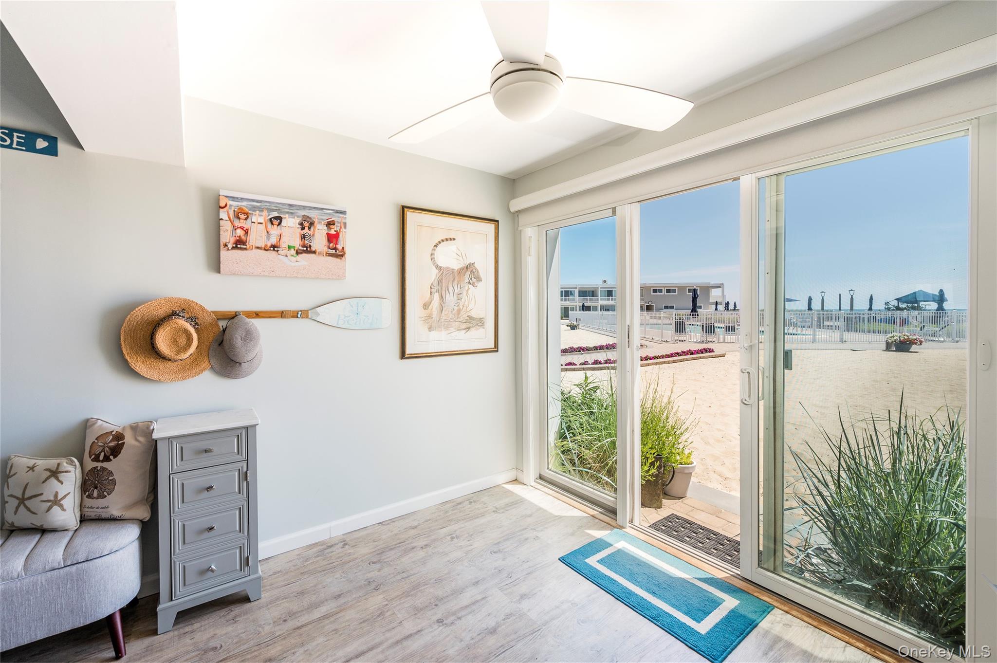 585 Dune, Unit A18 photo 3