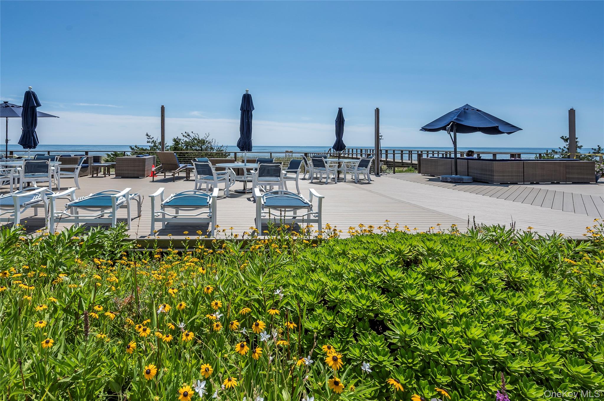 585 Dune, Unit A18 photo 14