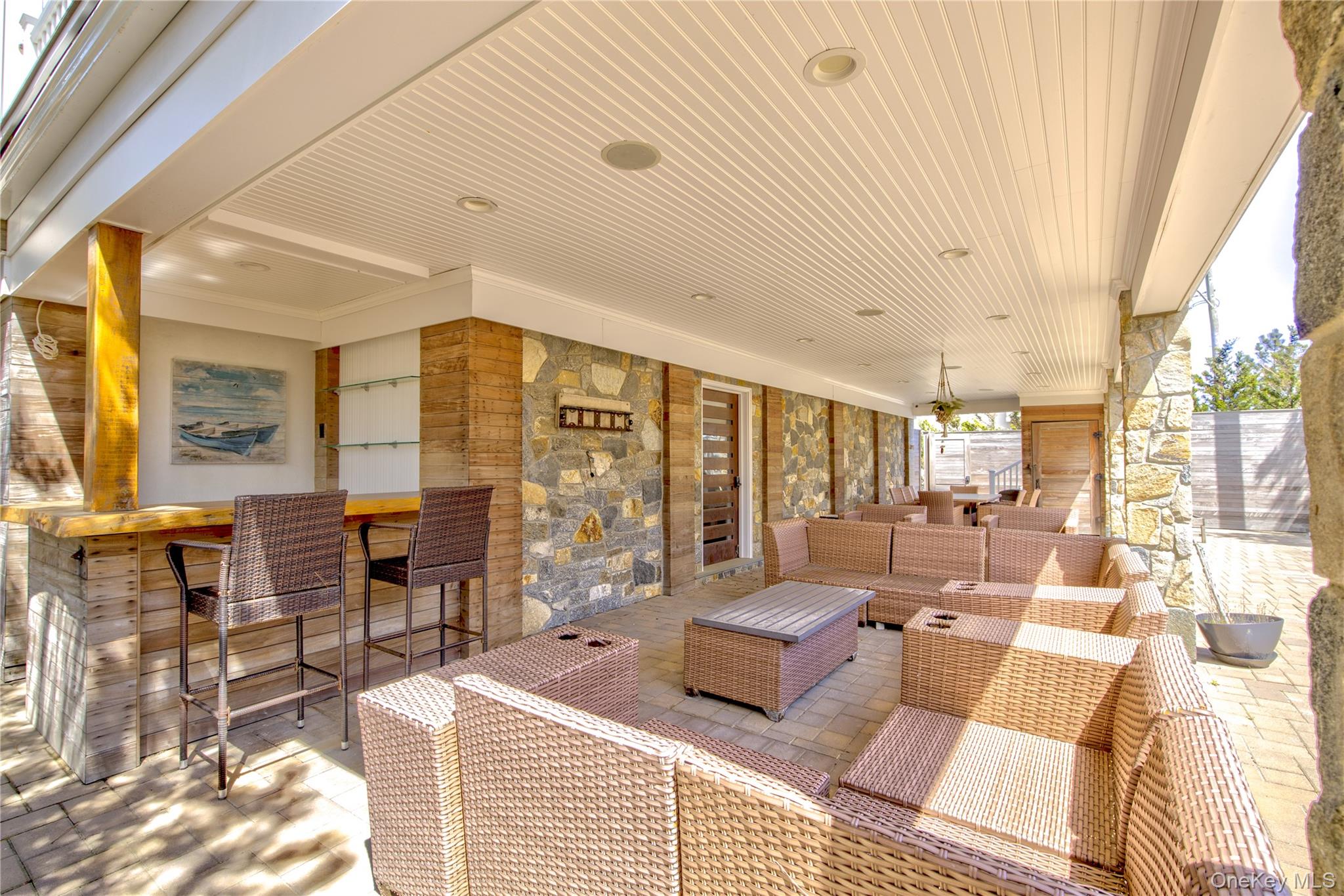 879 Oceanfront – For Sale photo 43