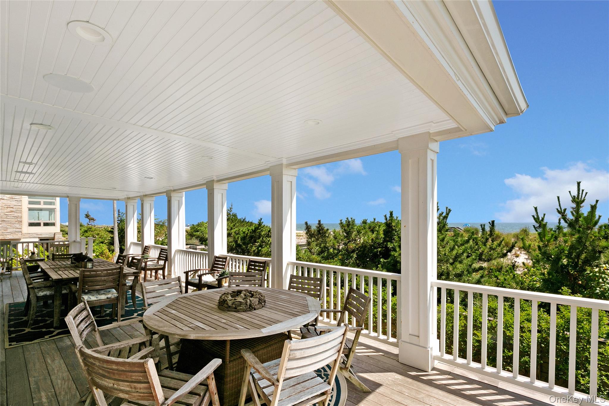 879 Oceanfront – For Sale photo 25