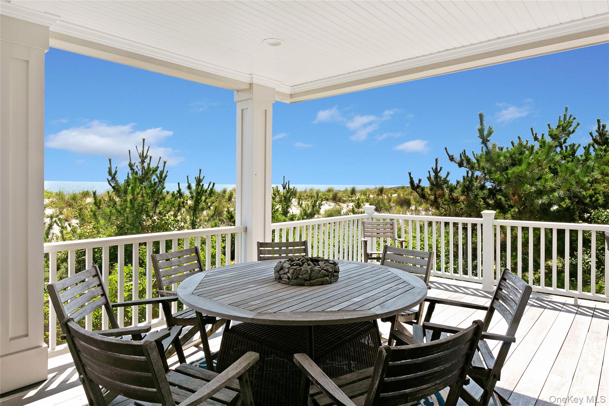 879 Oceanfront – For Sale photo 24