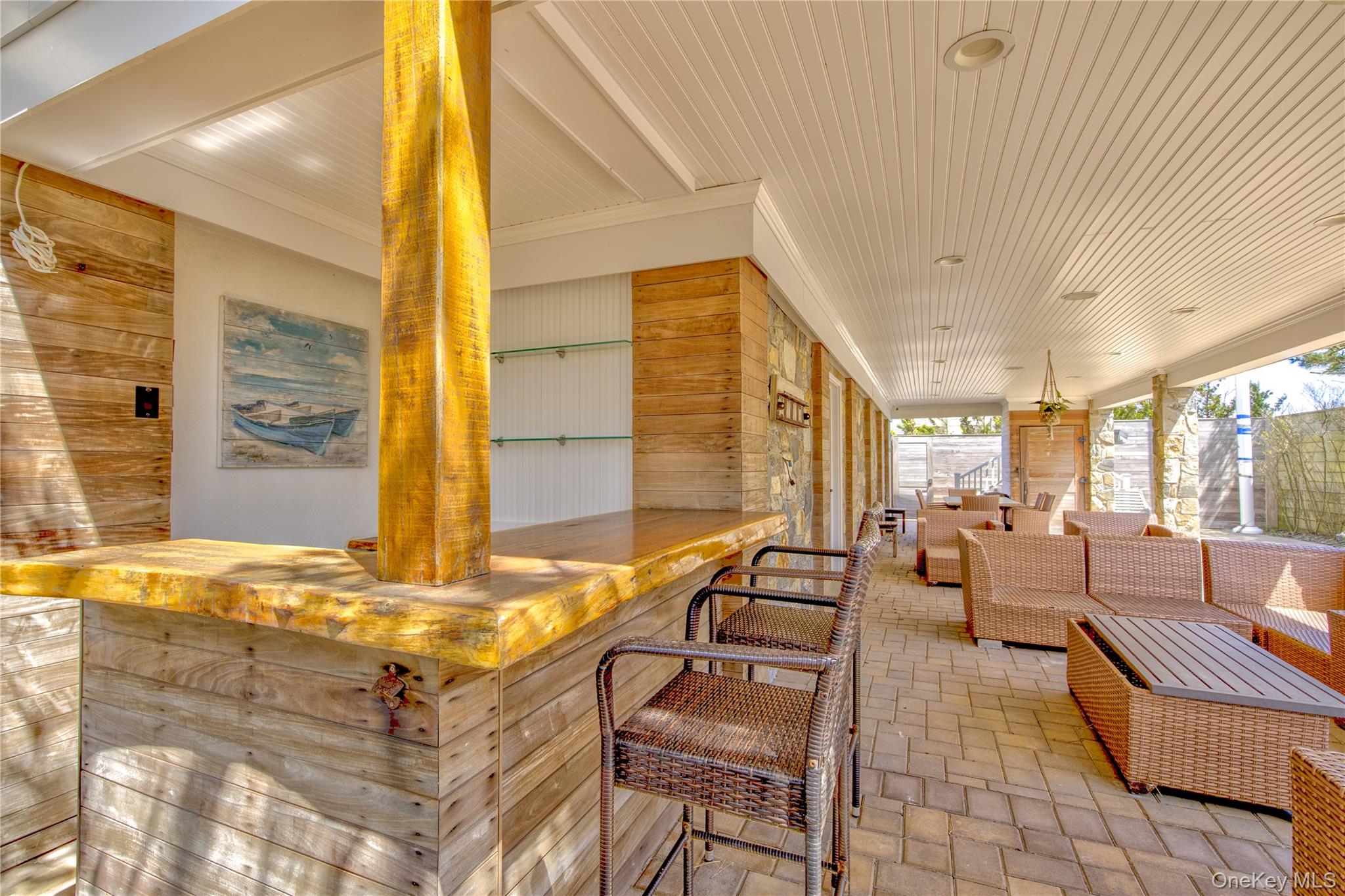 879 Oceanfront – For Sale photo 45