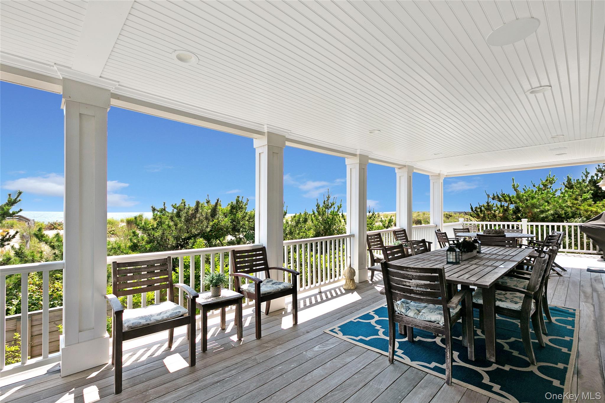 879 Oceanfront – For Sale photo 22