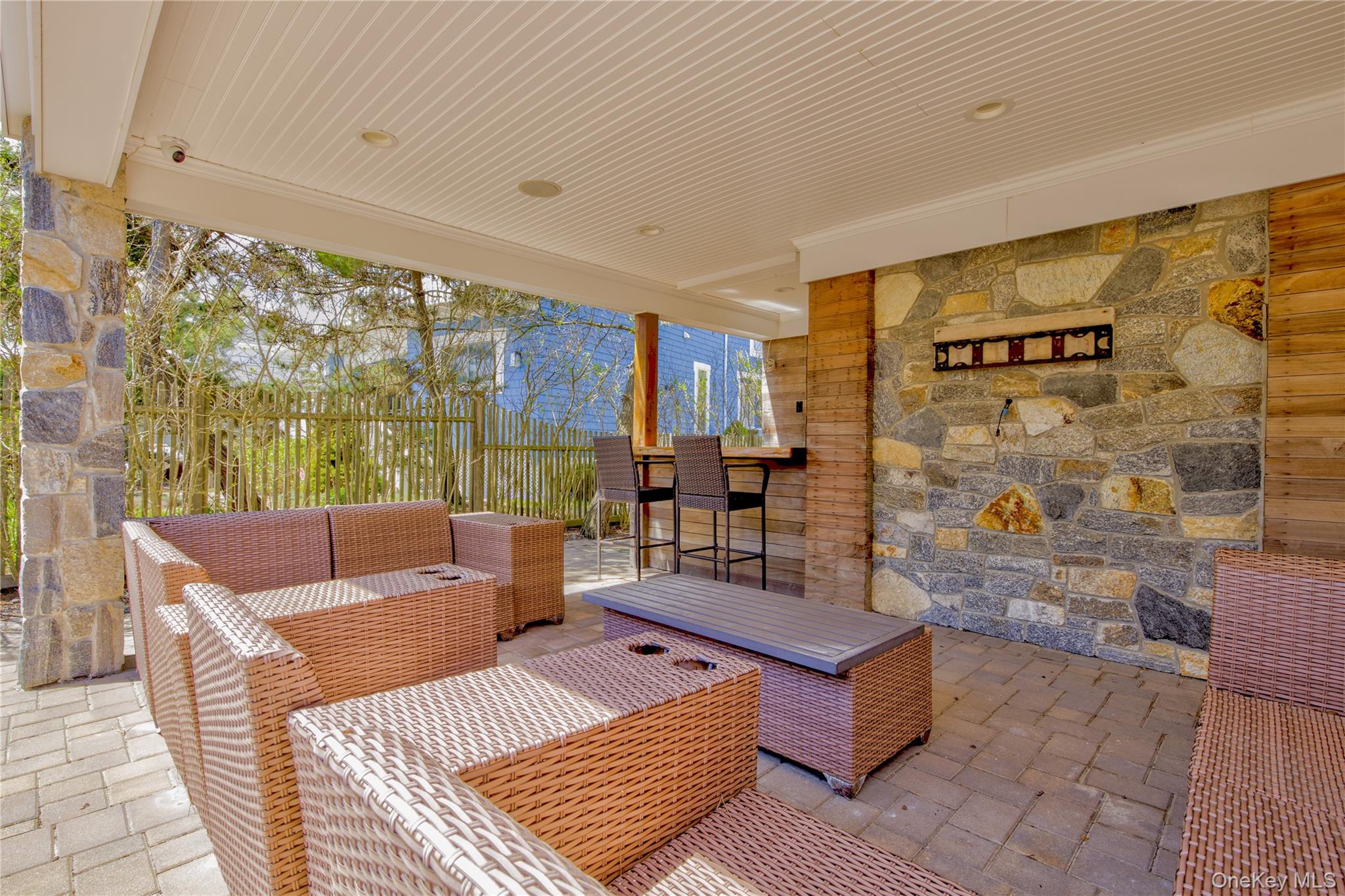 879 Oceanfront – For Sale photo 44