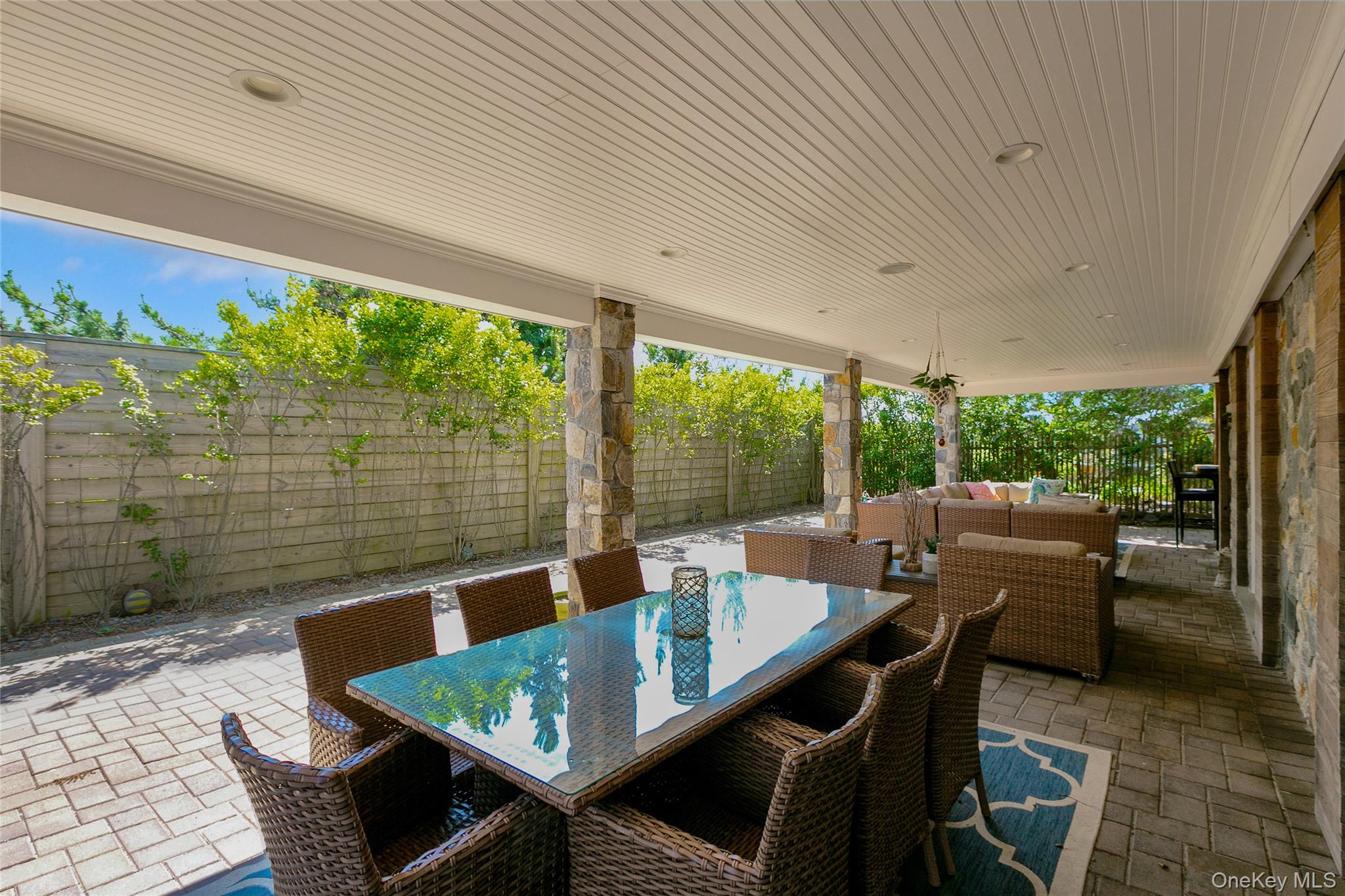 879 Oceanfront – For Sale photo 41