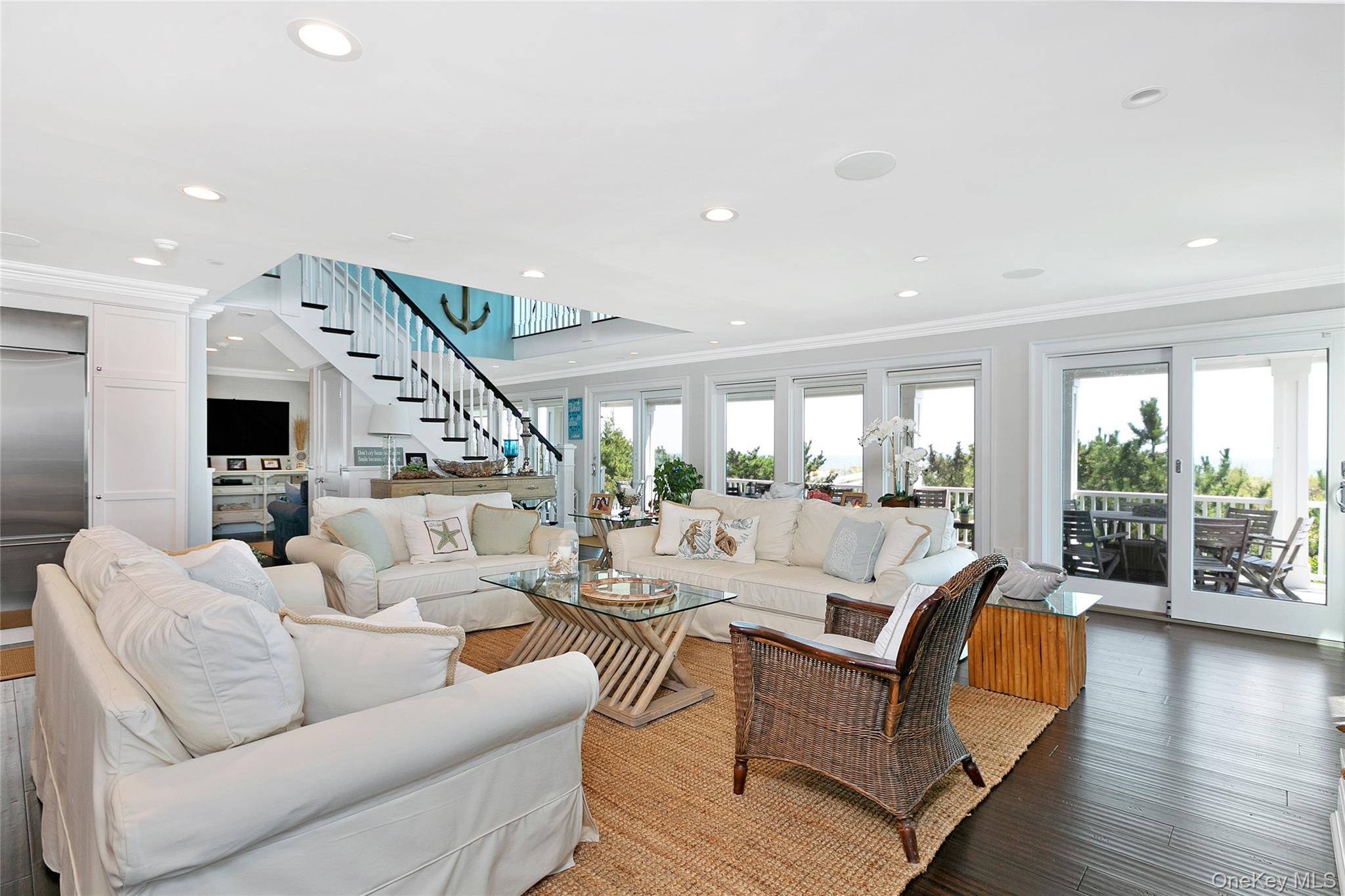 879 Oceanfront – For Sale photo 16