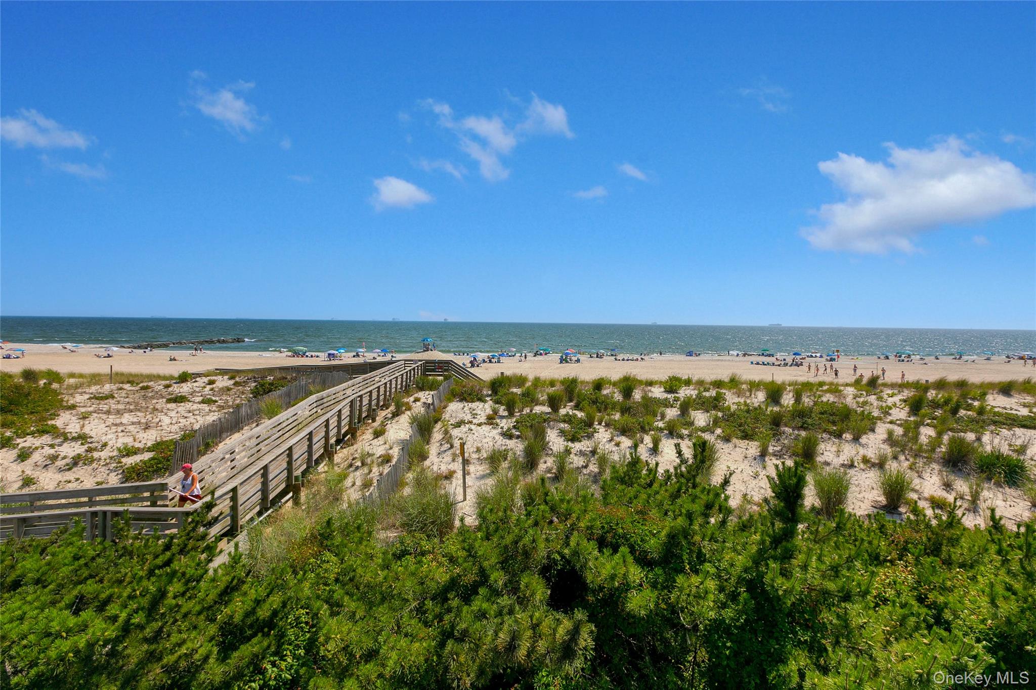 879 Oceanfront – For Sale photo 39