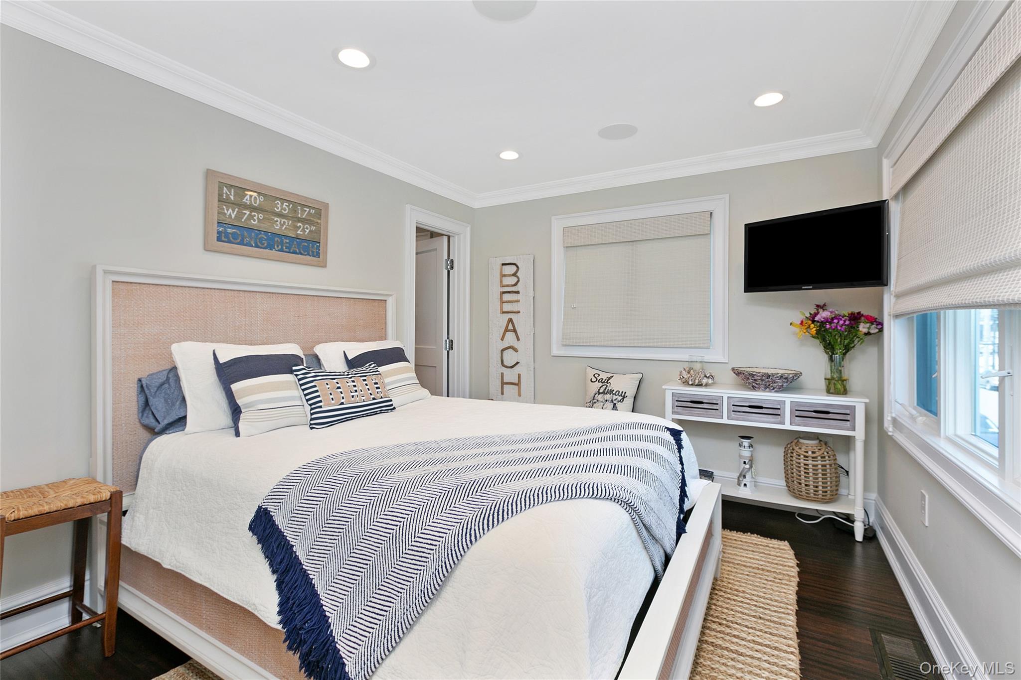 879 Oceanfront – For Sale photo 20