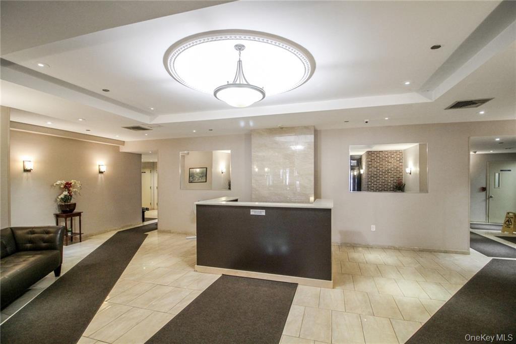 23 Water Grant Street, Unit 8I photo 7