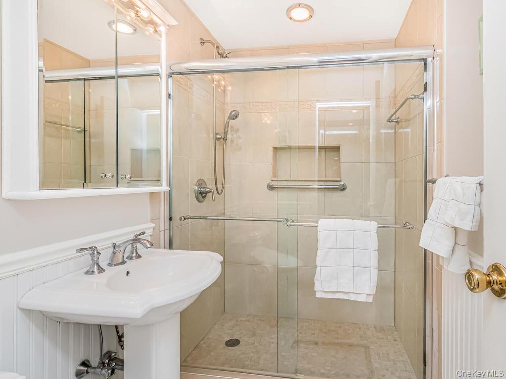 23 Water Grant Street, Unit 8I photo 16