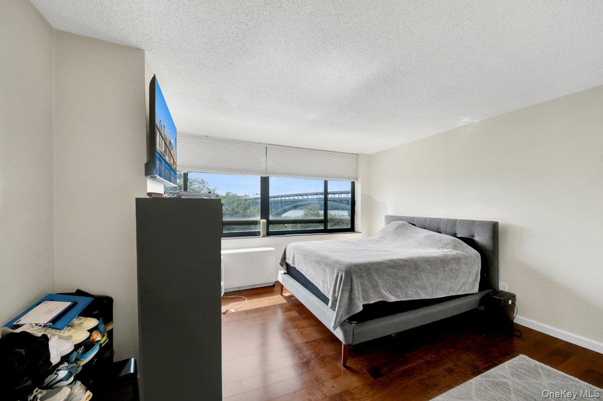 2287 Johnson Avenue, Unit 4F photo 6