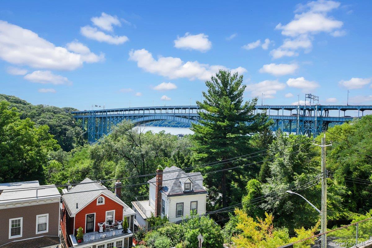 2287 Johnson Avenue, Unit 4F