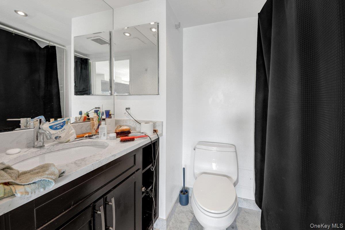 2287 Johnson Avenue, Unit 4F photo 8