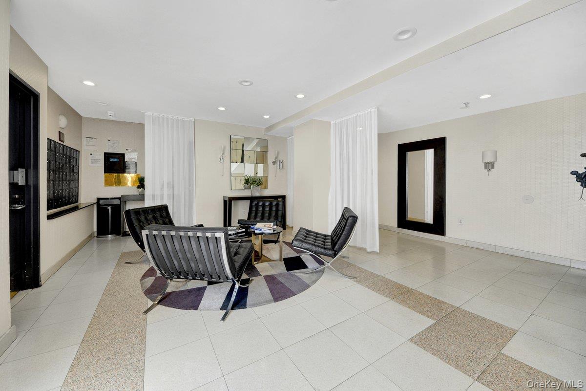 2287 Johnson Avenue, Unit 4F photo 14