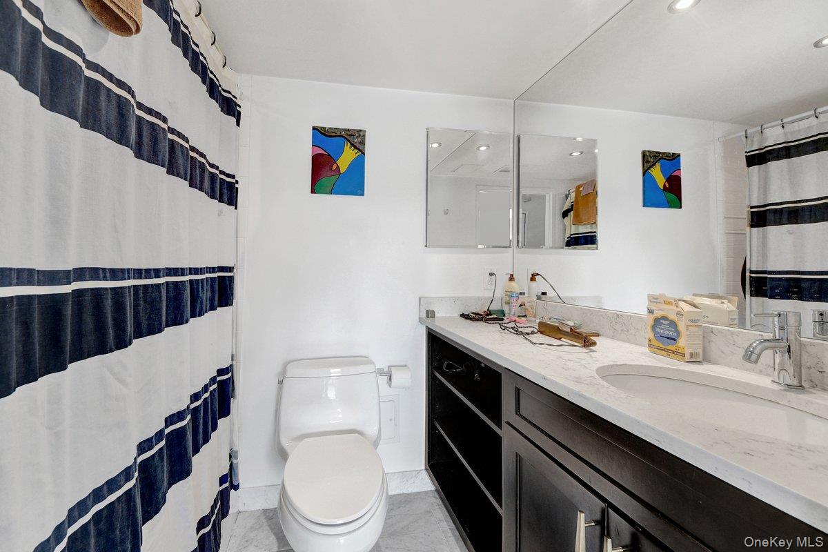 2287 Johnson Avenue, Unit 4F photo 9