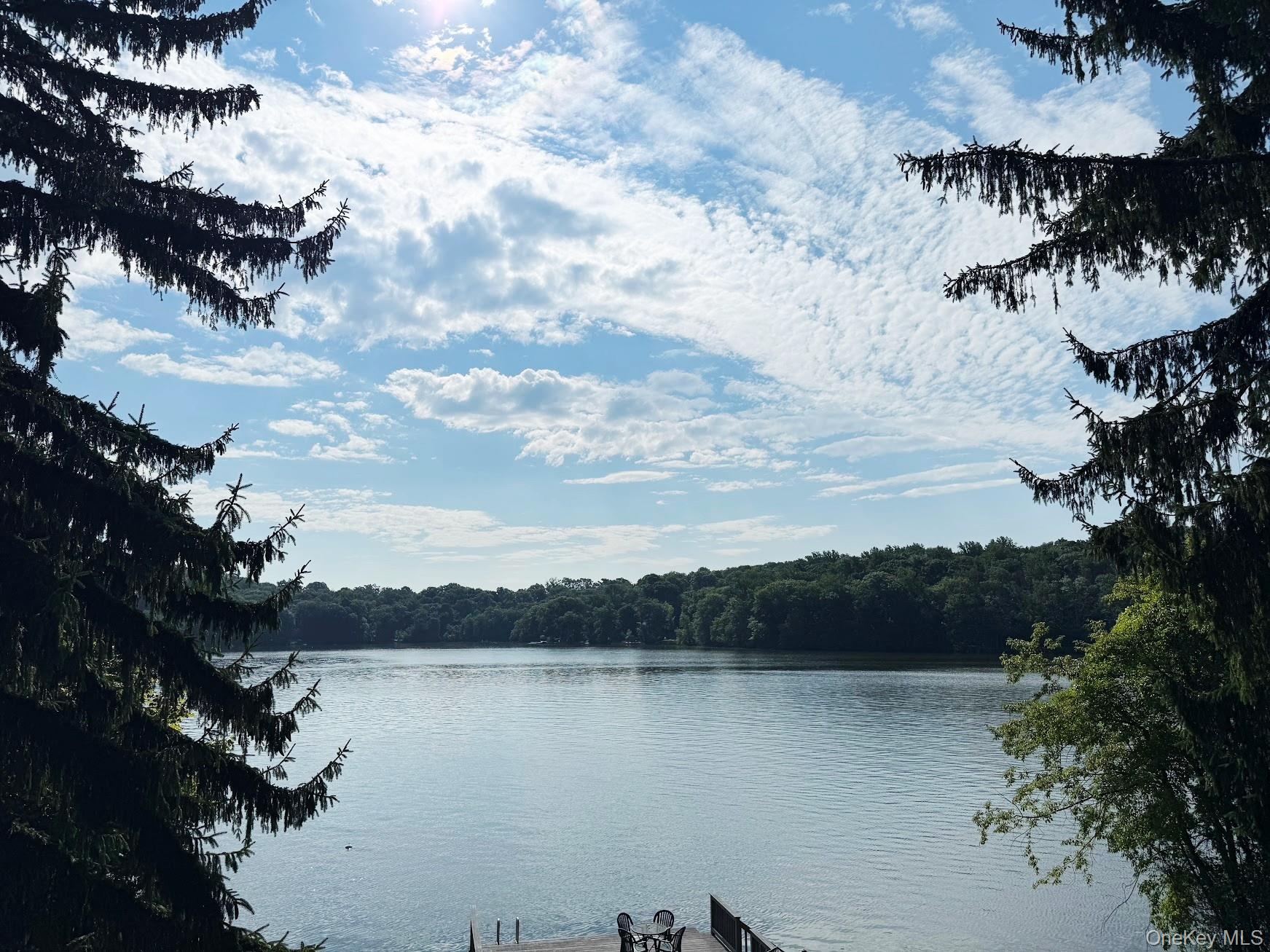 11 Lakeside Road – For Sale