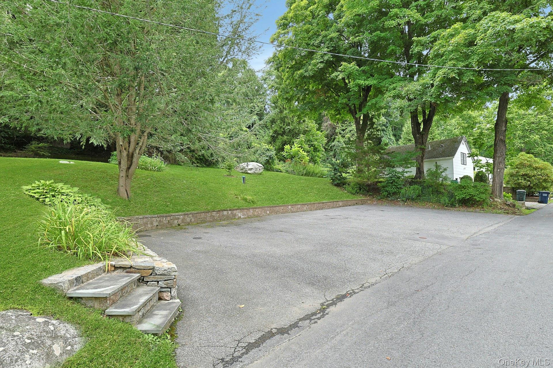 11 Lakeside Road – For Sale photo 43