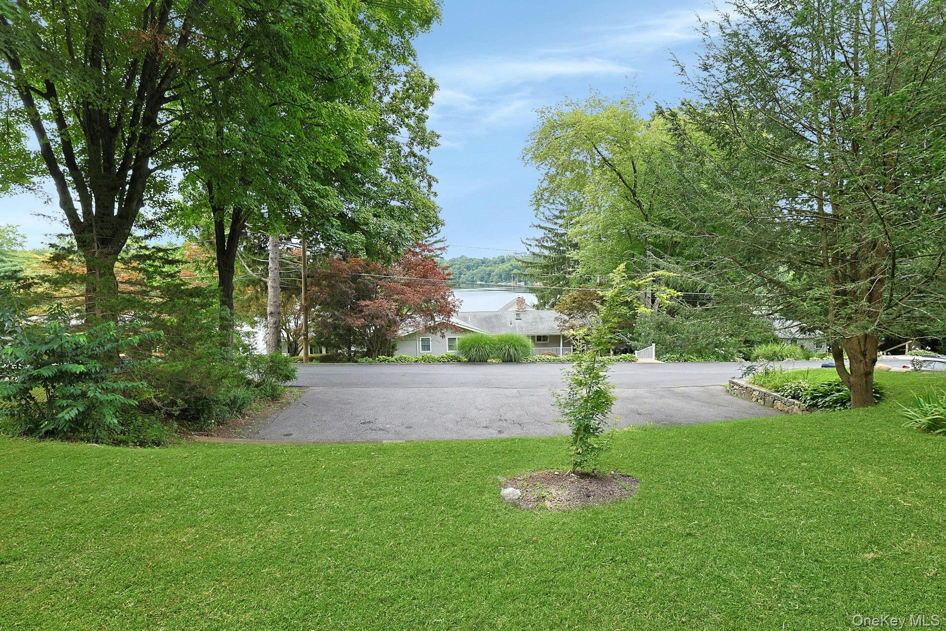 11 Lakeside Road – For Sale photo 42