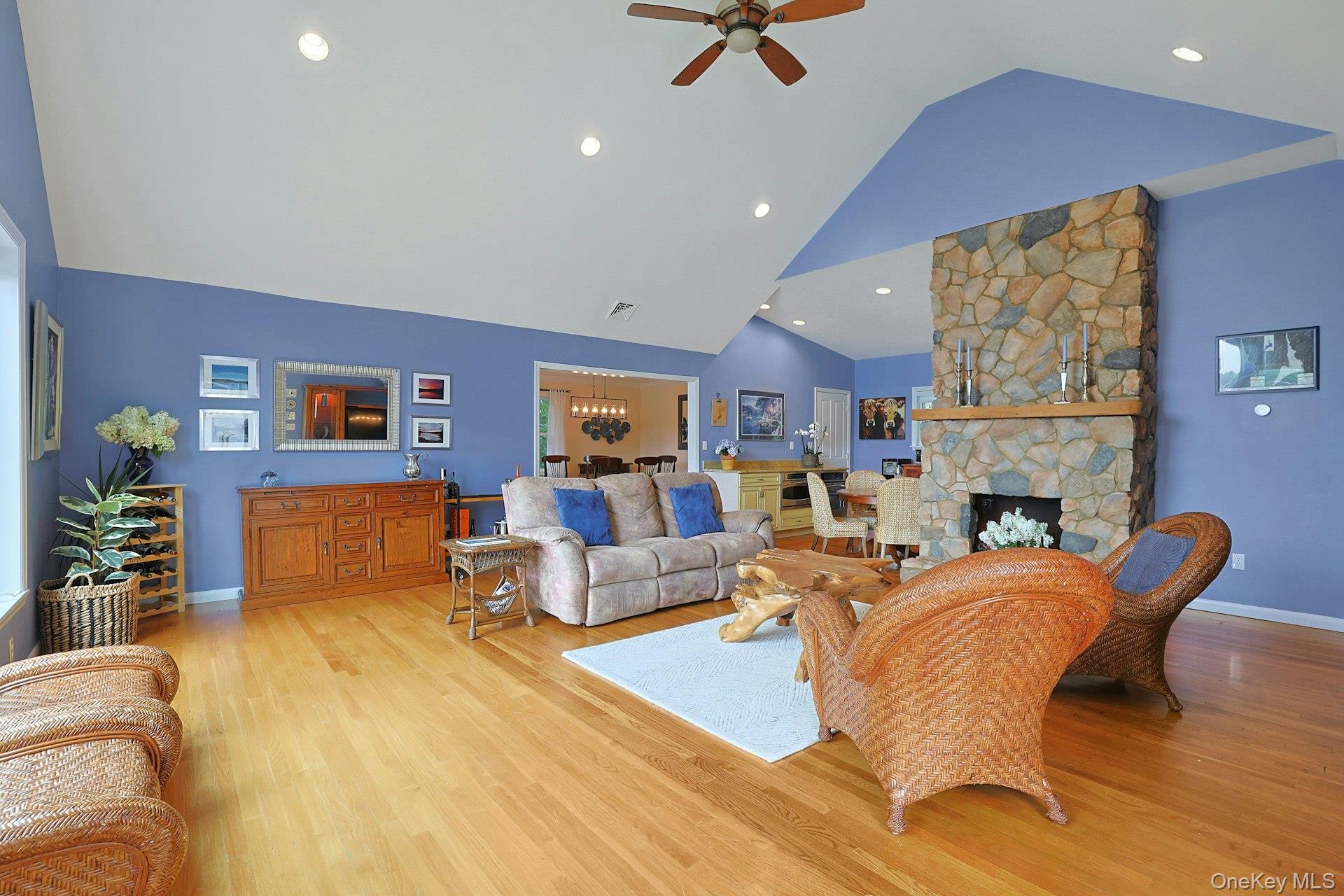 11 Lakeside Road – For Sale photo 9