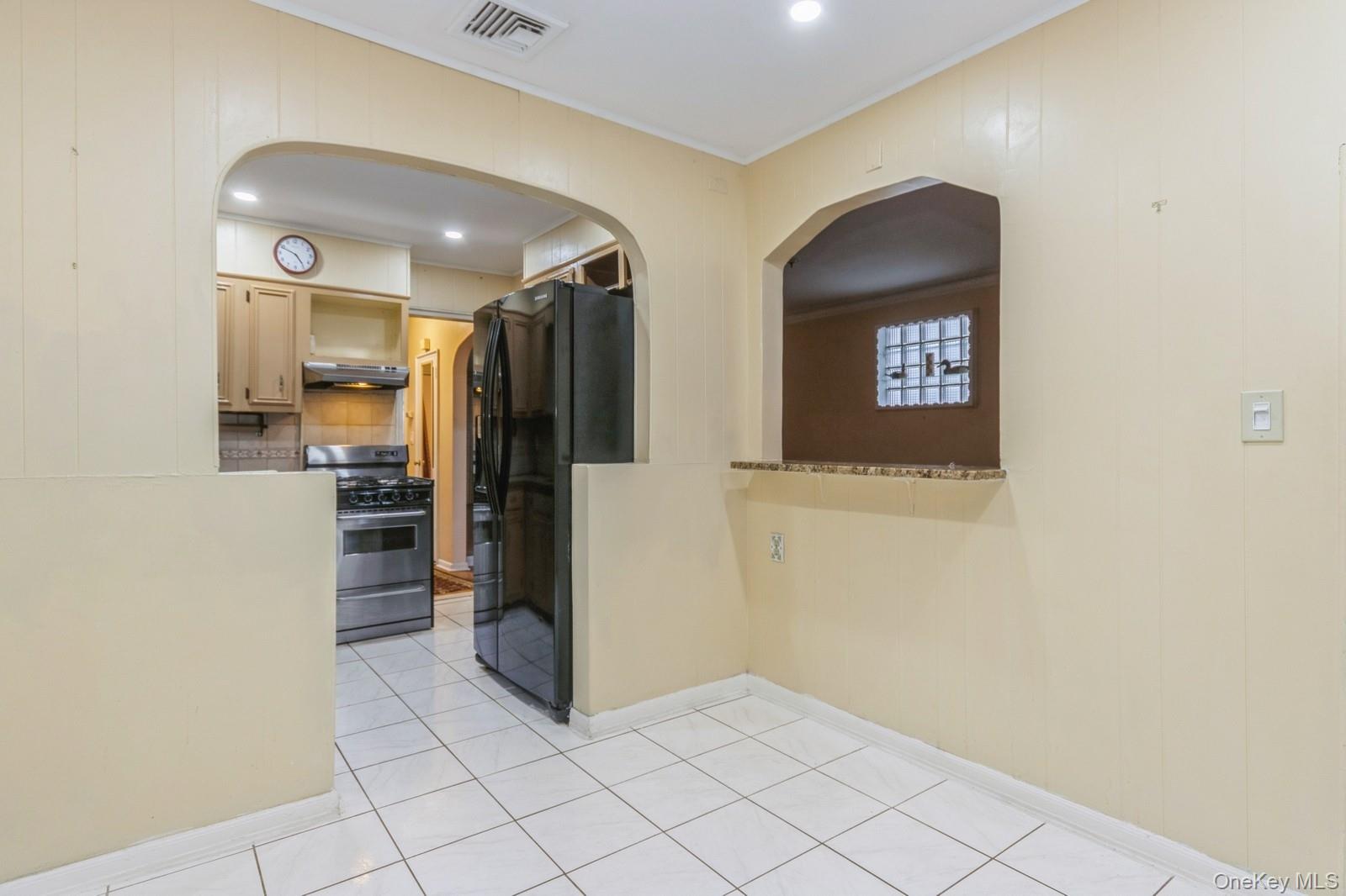 4121 Grace Avenue – For Sale photo 5