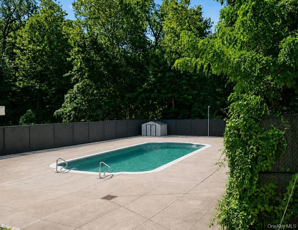 119 S Highland Avenue, Unit 5E photo 22