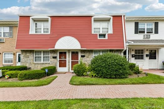 15 Springwood Drive – For Sale