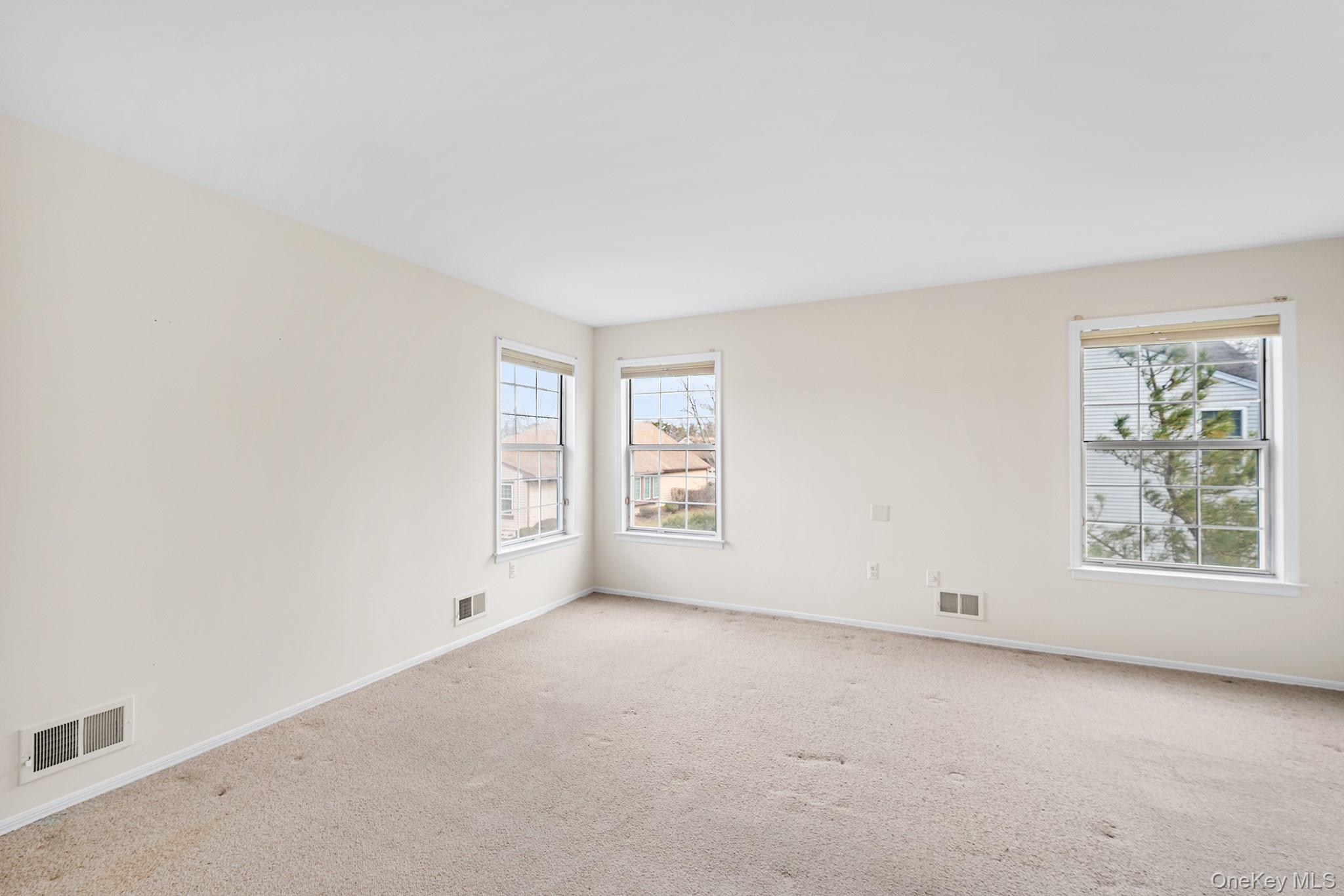 11D Rothwell Drive – For Sale photo 7