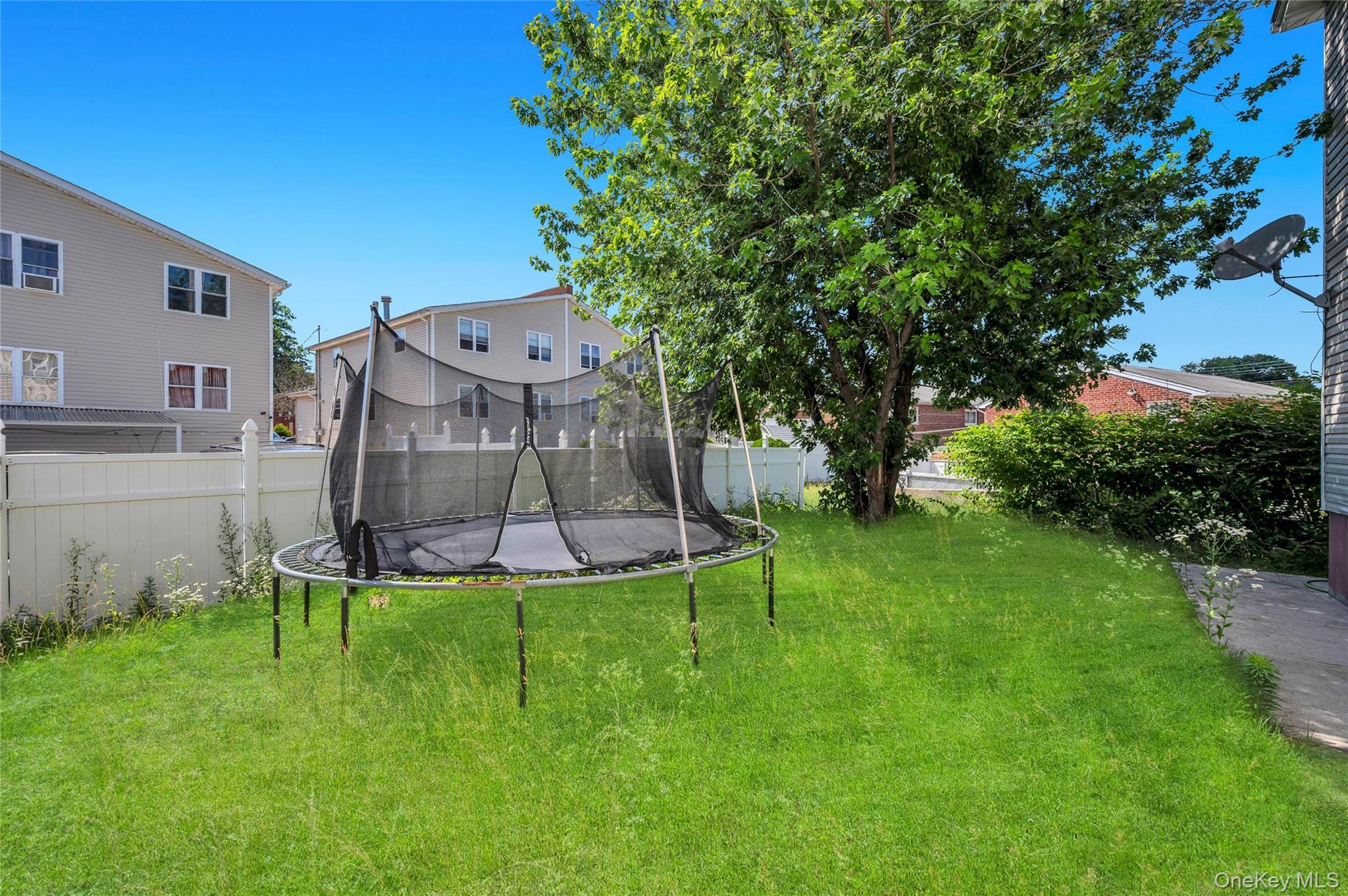 14014 Charles Lane – For Sale photo 32