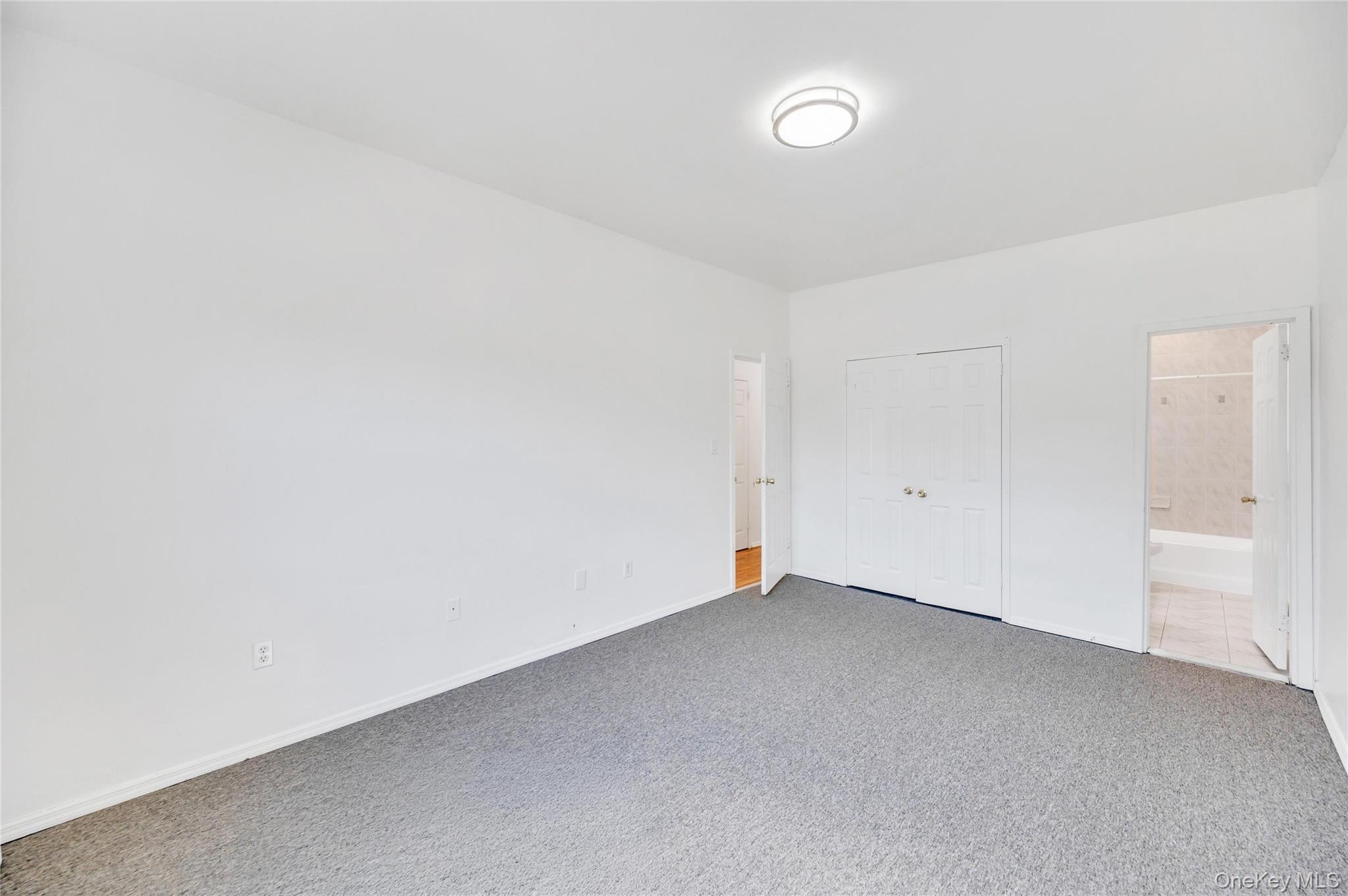14014 Charles Lane – For Sale photo 11
