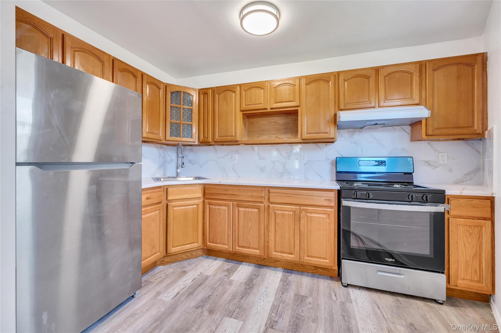14014 Charles Lane – For Sale photo 23