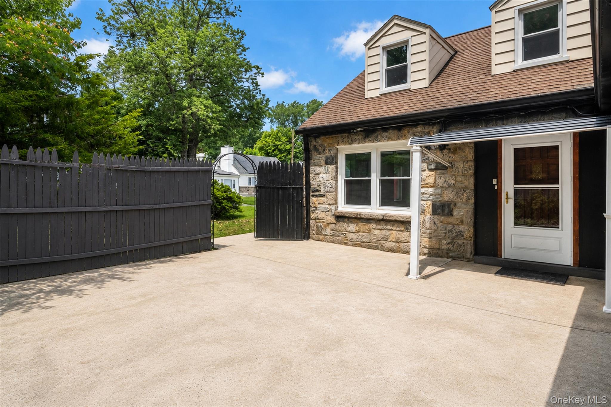 6 Truman Avenue – For Sale photo 34