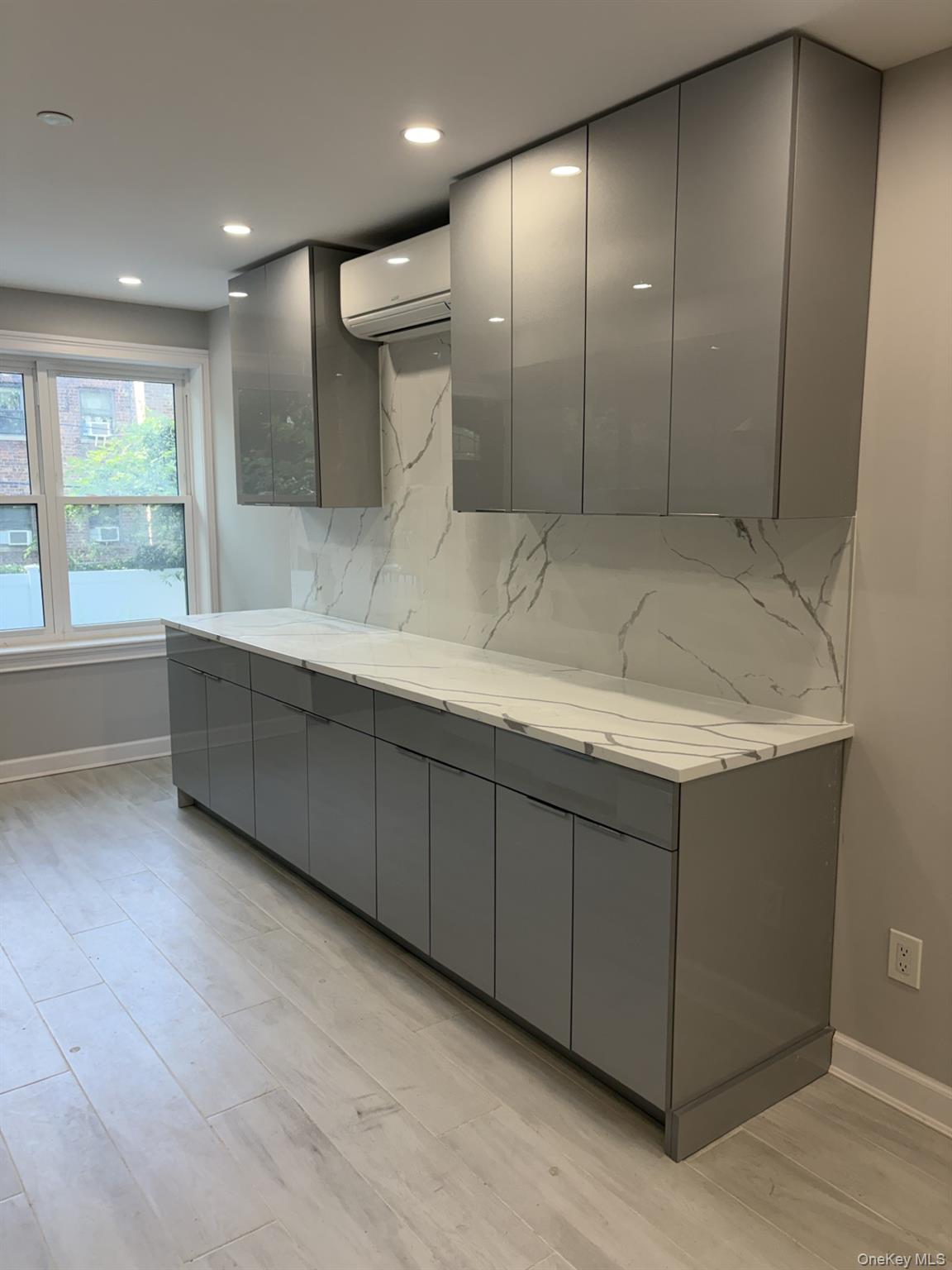 14441 78th Avenue, Unit 1 photo 4