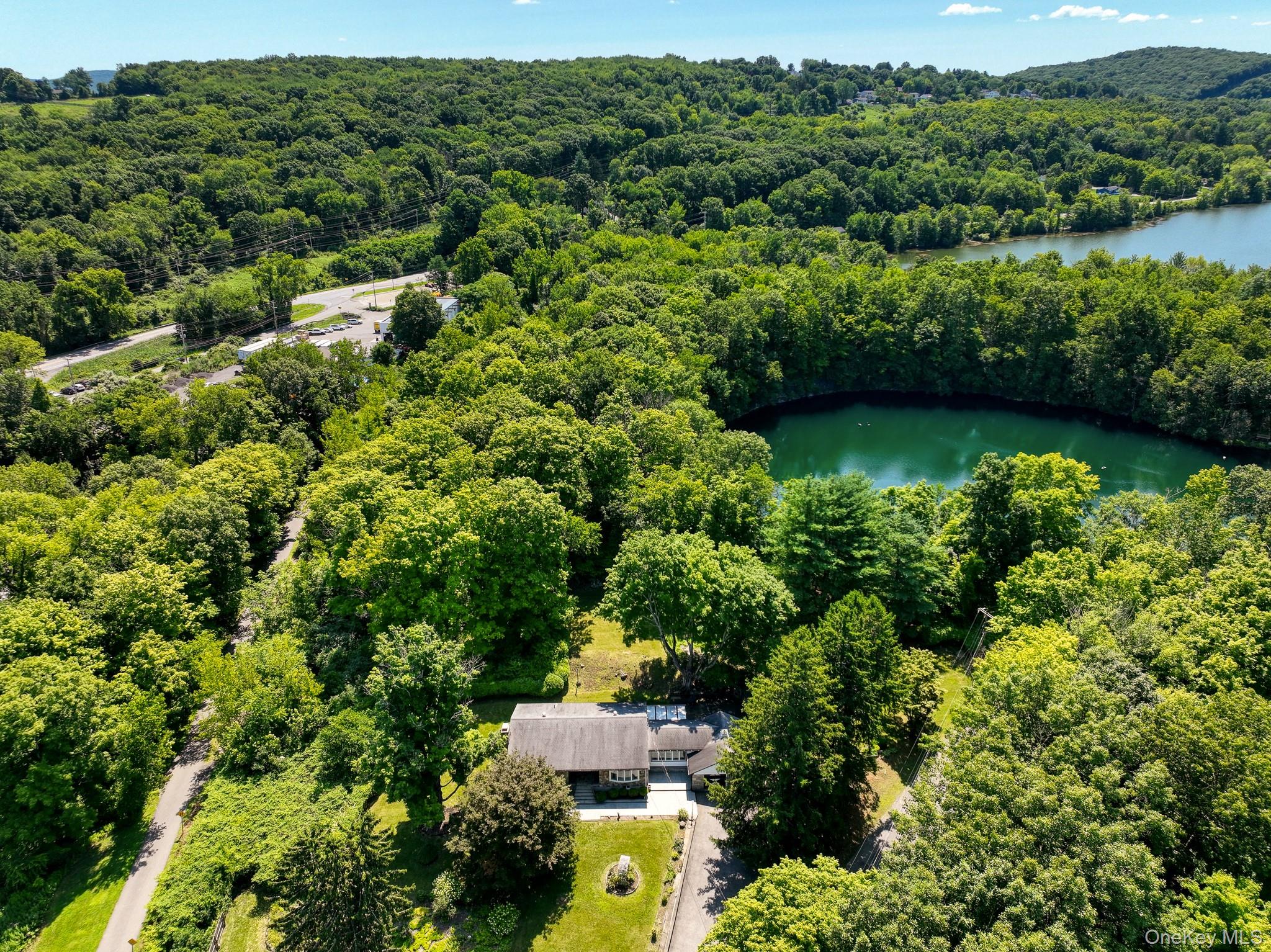 7 Old Mine Road – For Rent photo 35