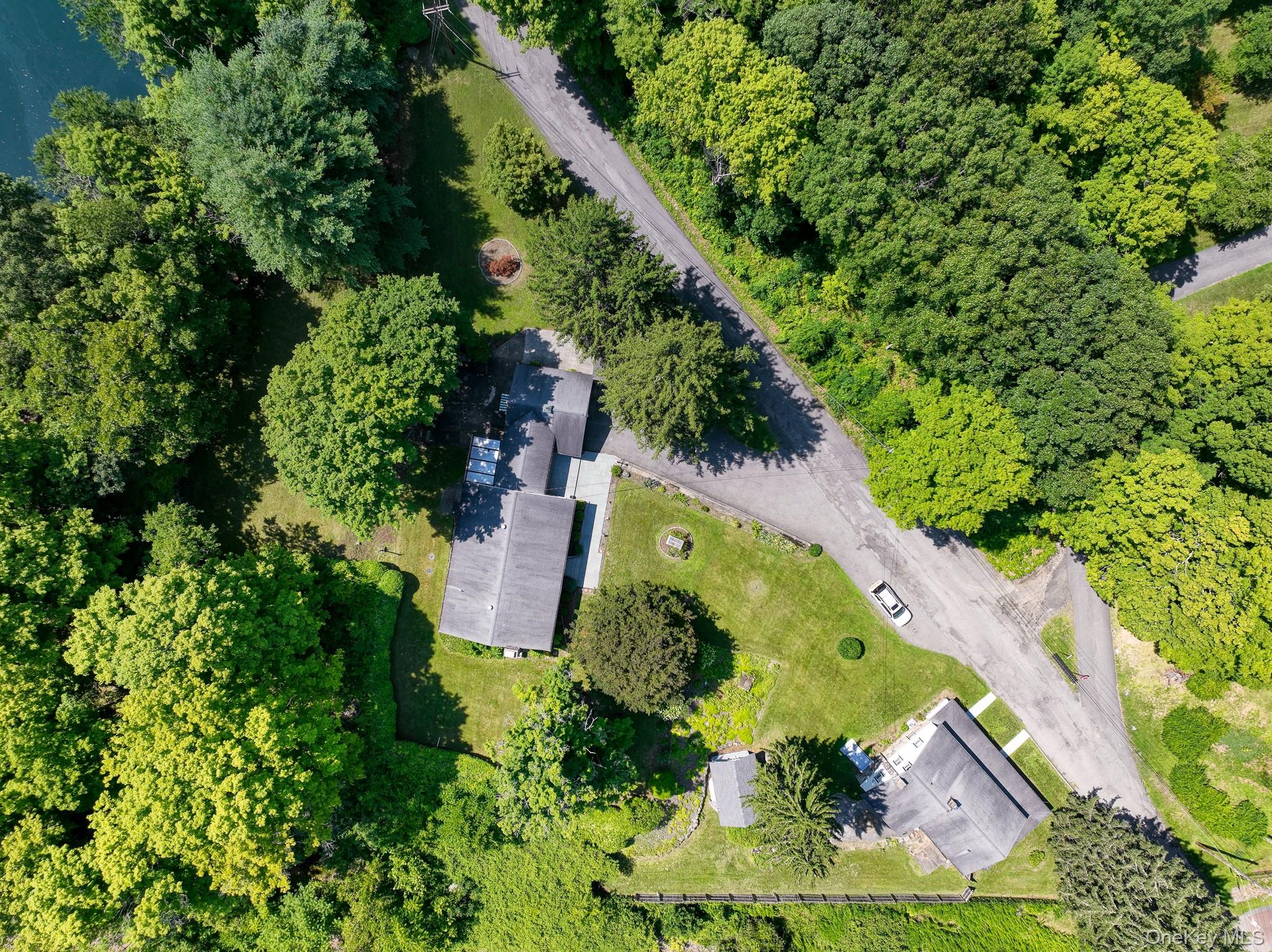 7 Old Mine Road – For Rent photo 32