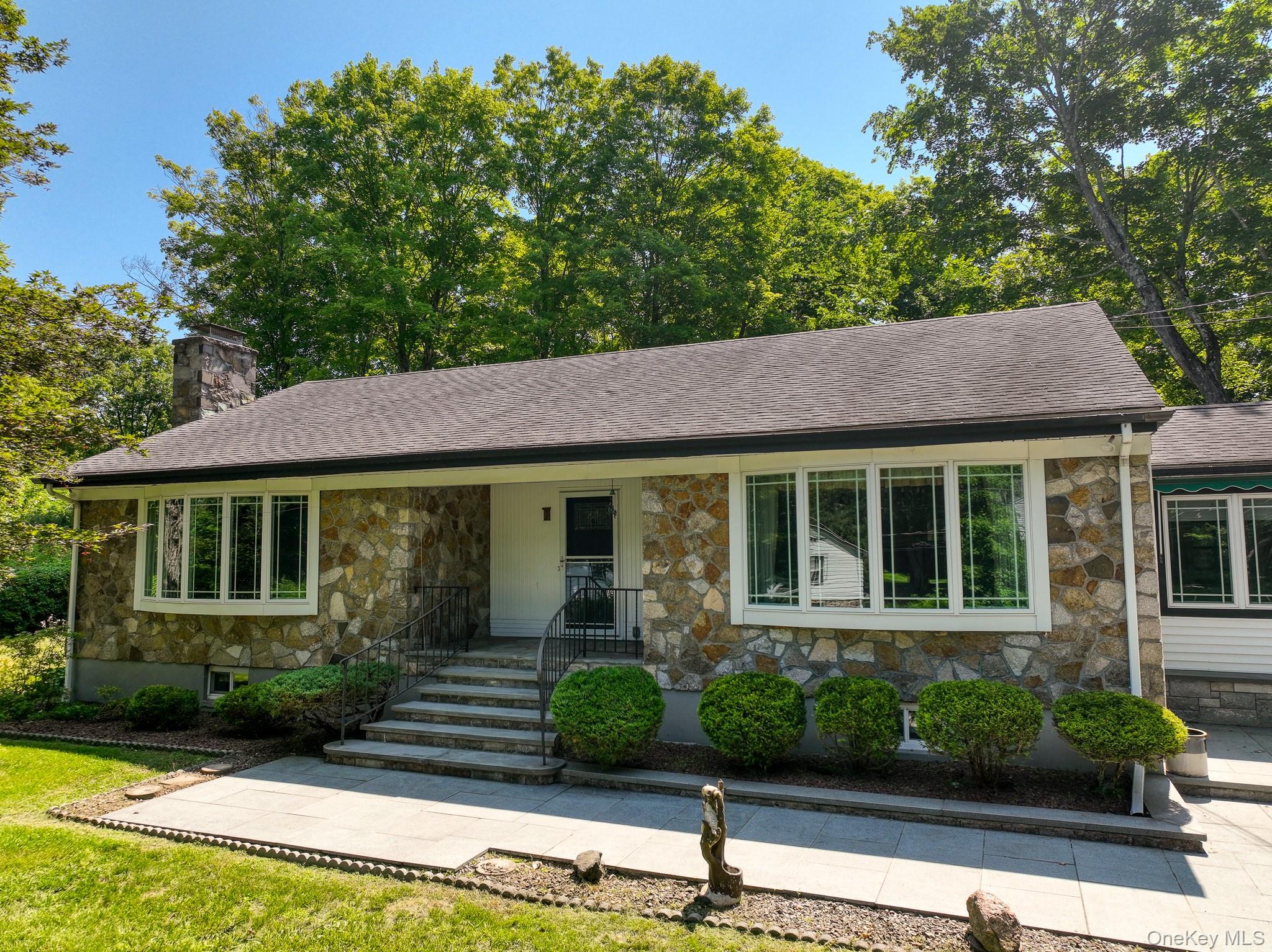 7 Old Mine Road – For Rent photo 4