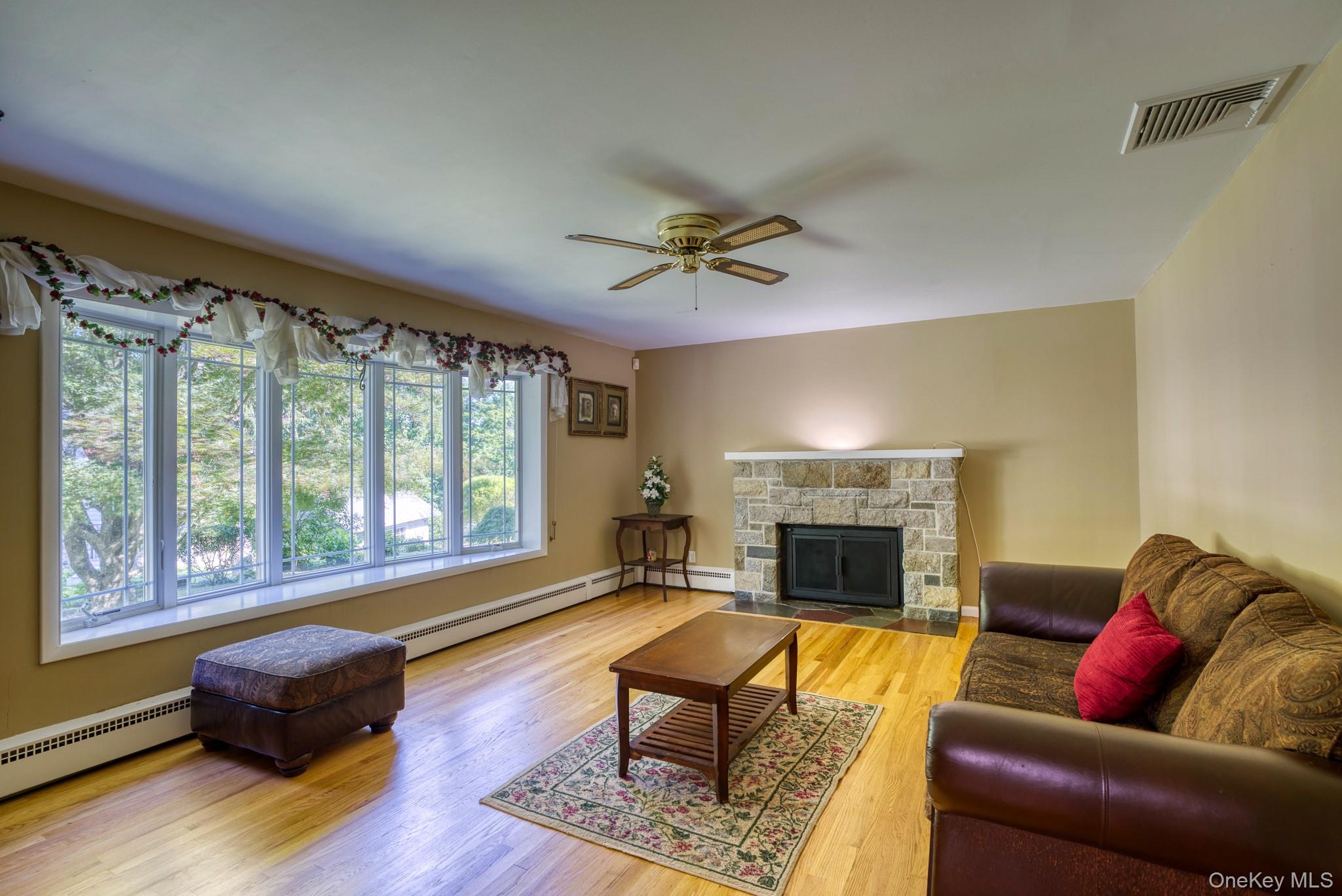 7 Old Mine Road – For Rent photo 19