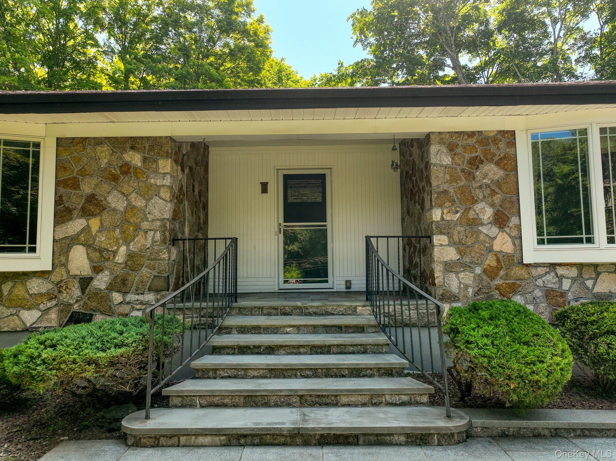 7 Old Mine Road – For Rent photo 6