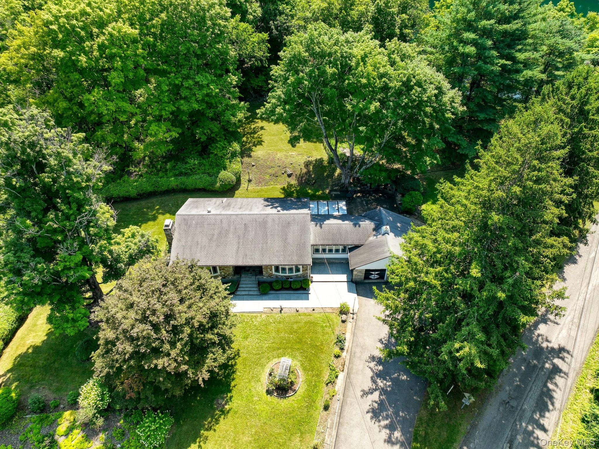 7 Old Mine Road – For Rent photo 36