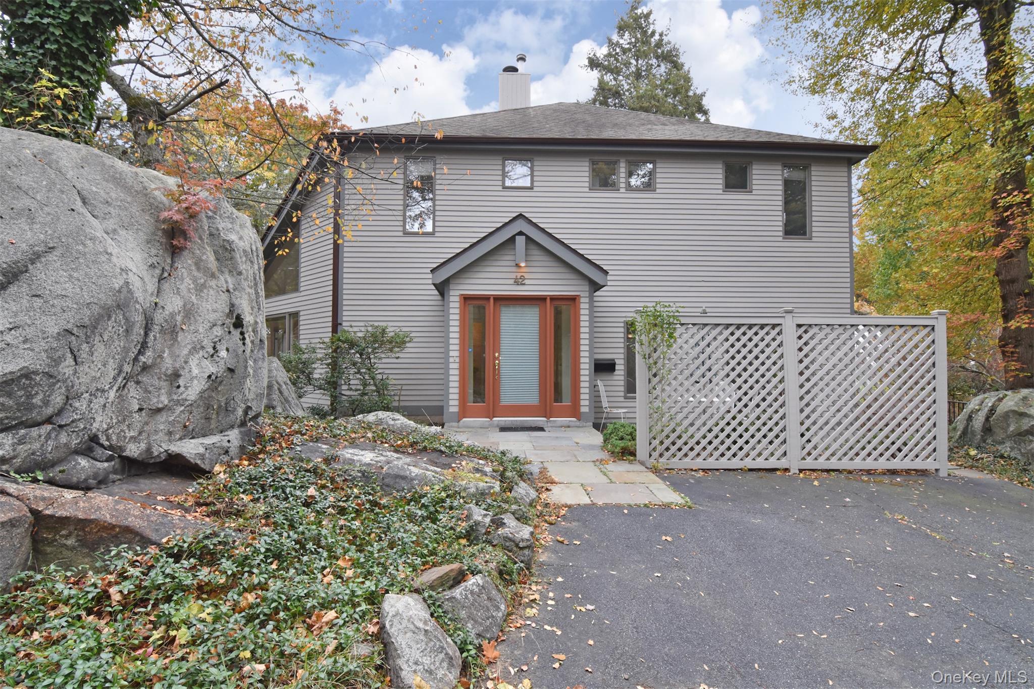 42 Ravensdale Road – For Sale photo 2