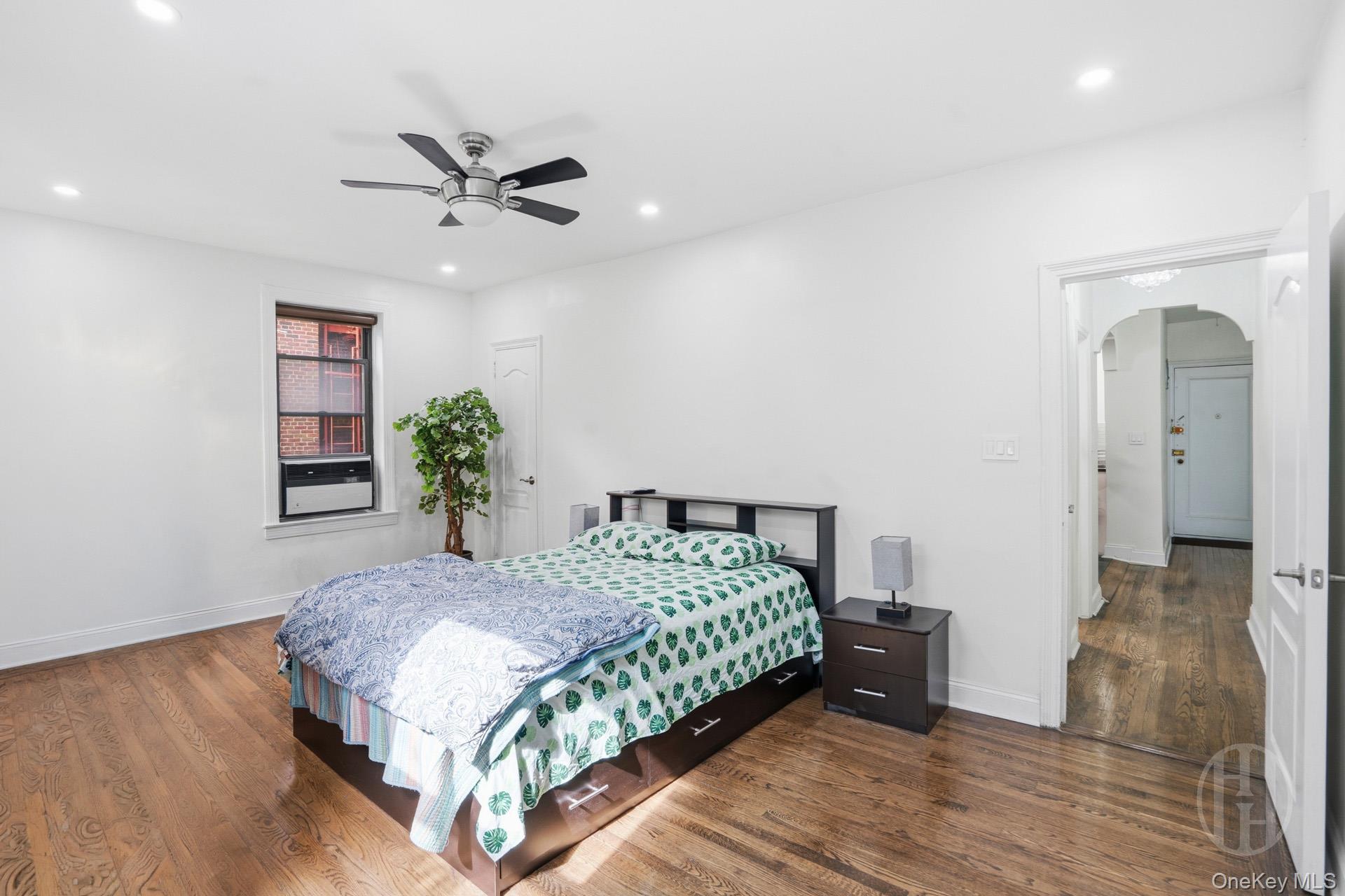 3545 81st Street, Unit B5 photo 5