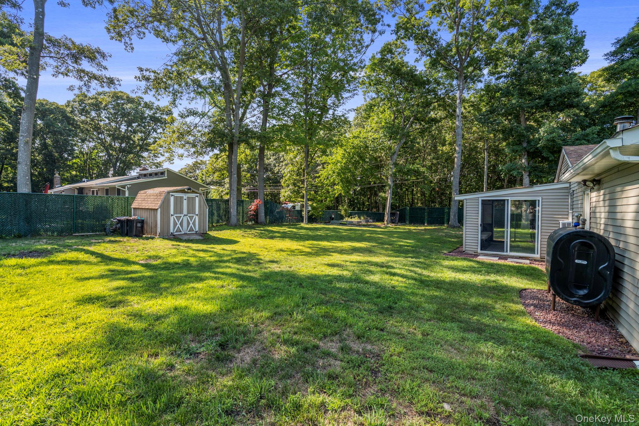 28 Yaphank Avenue – For Sale photo 25